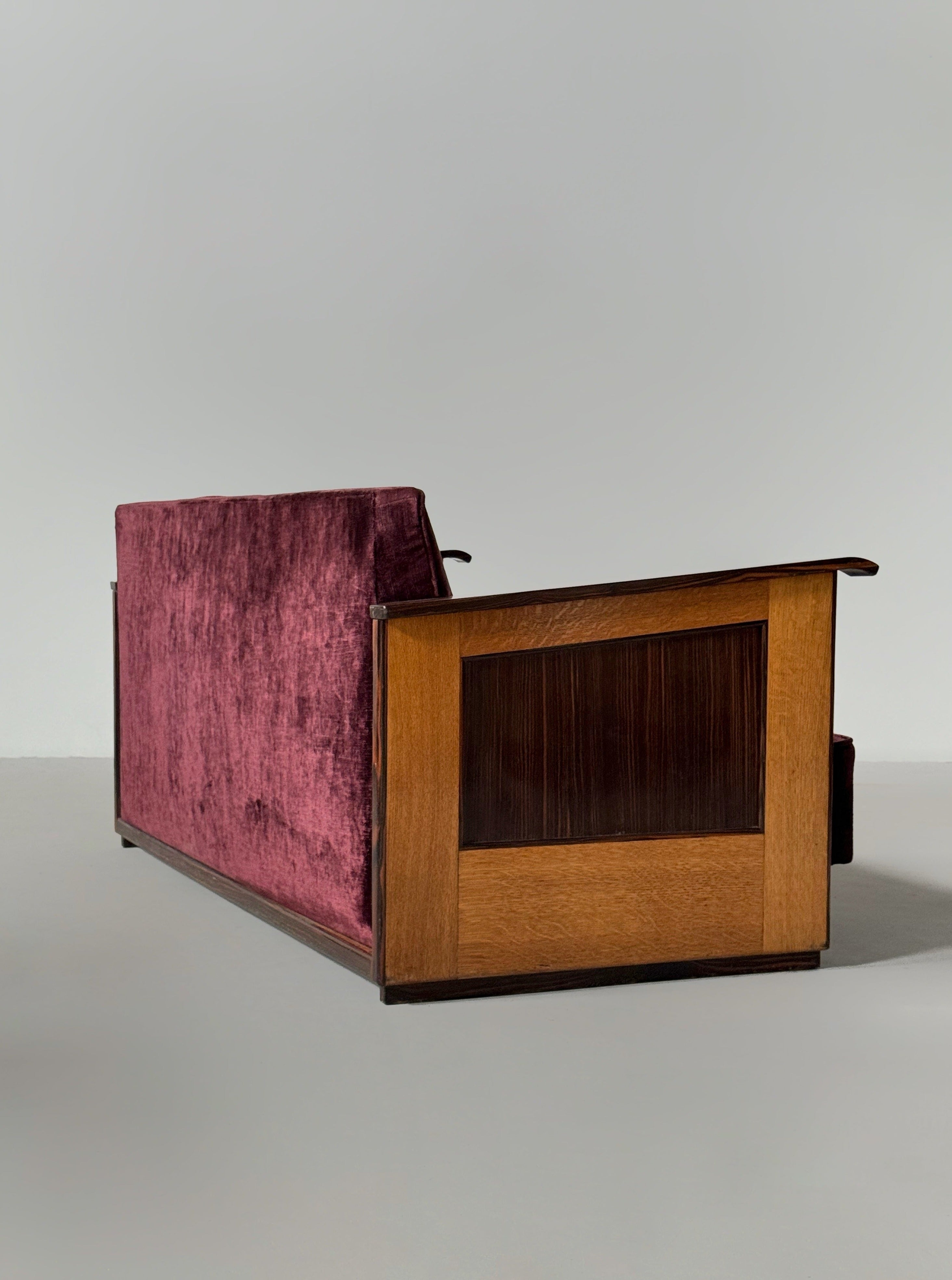 Haagse School sofa produced by H. Pander & Zn