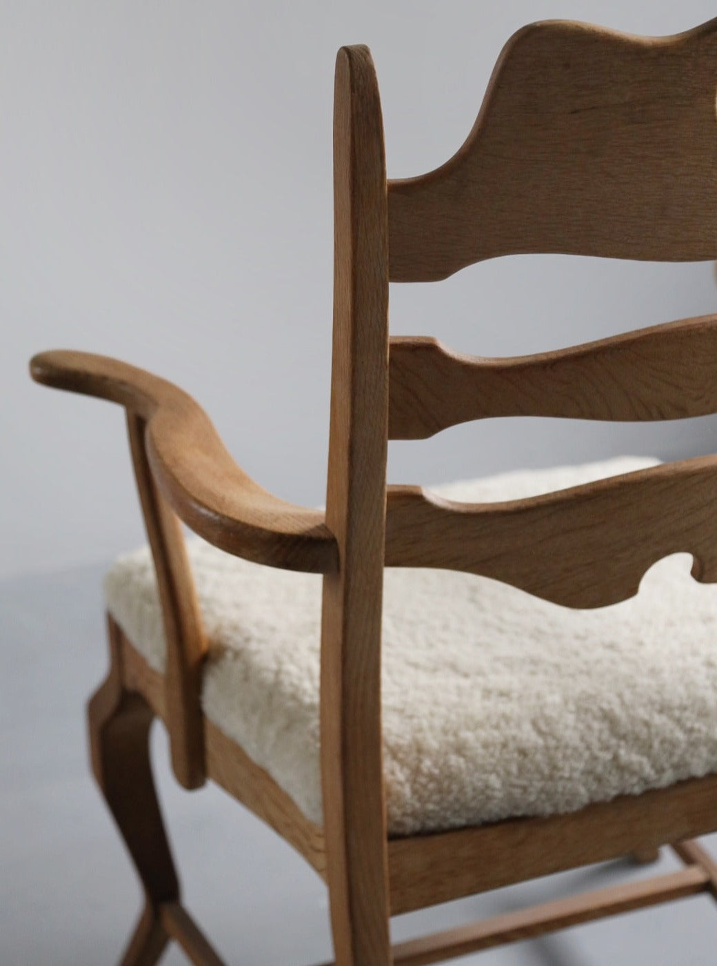 Razor blade dining chair in oak by Henry Kjærnulf