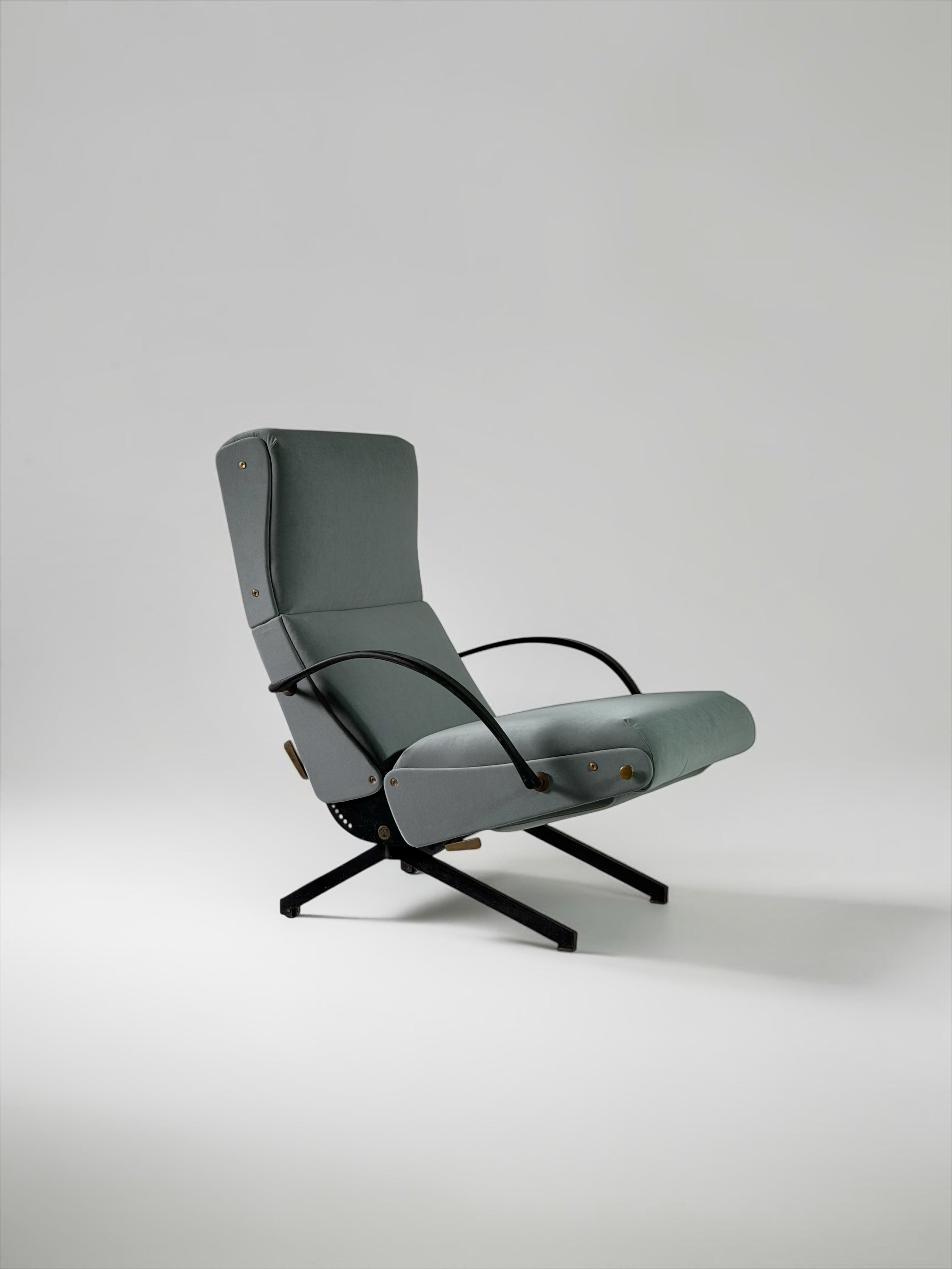 P40 Lounge Chair by Osvaldo Borsani for Tecno, Italy 1960s