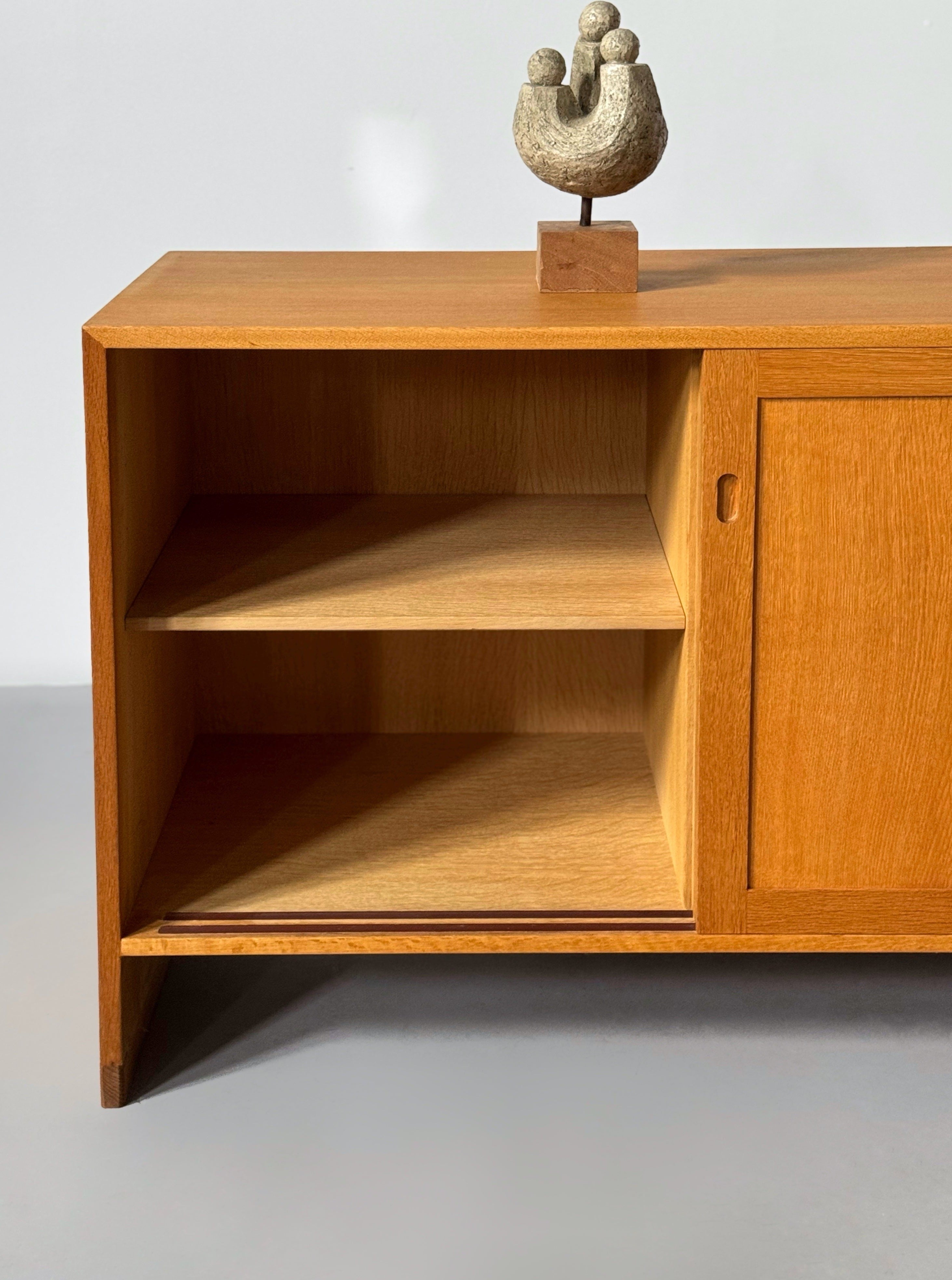 Sideboard in oak by Hans J. Wegner
