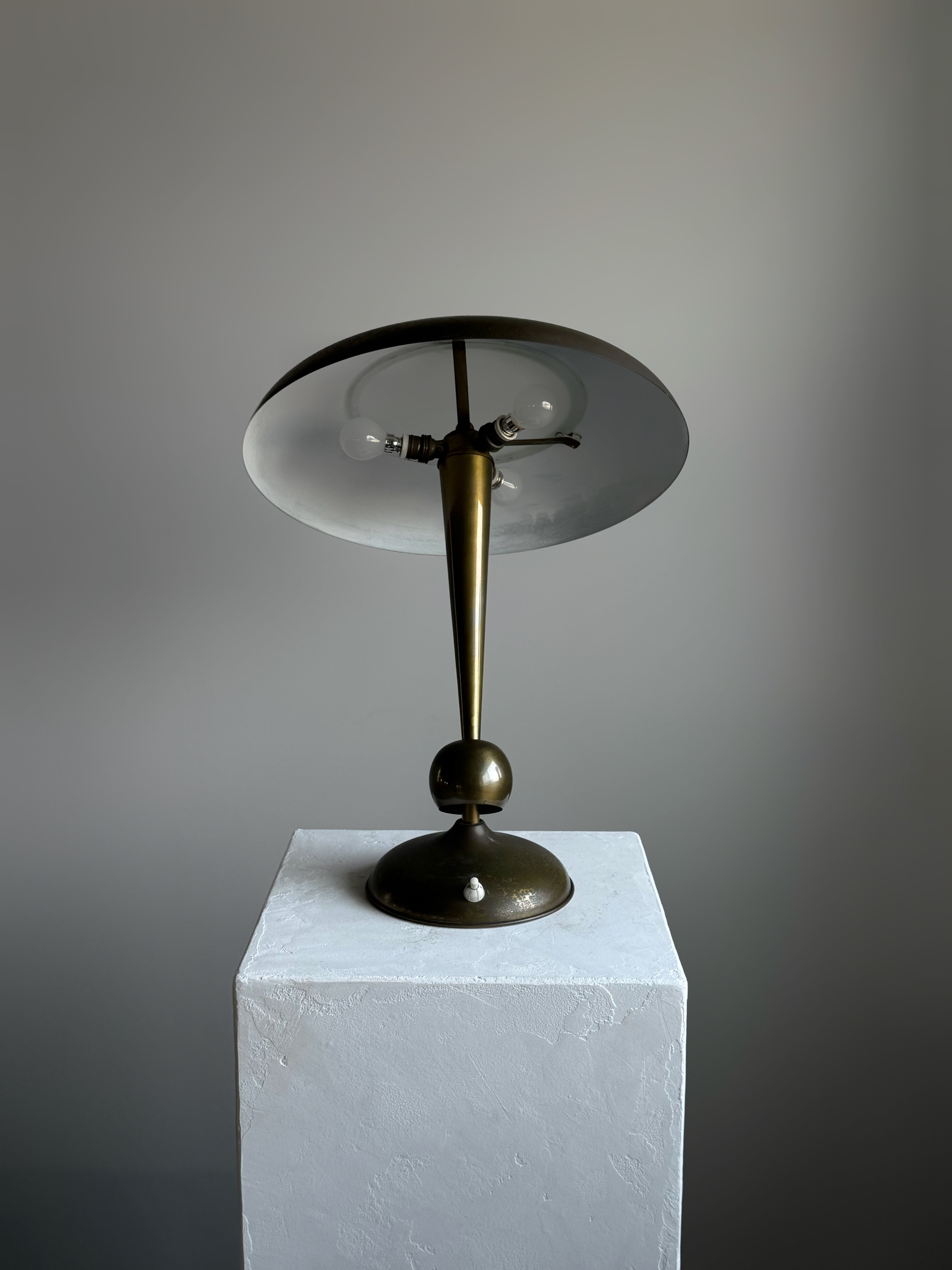 Italian Table Lamp in Brass by Oscar Torlasco for Lumi, 1950s
