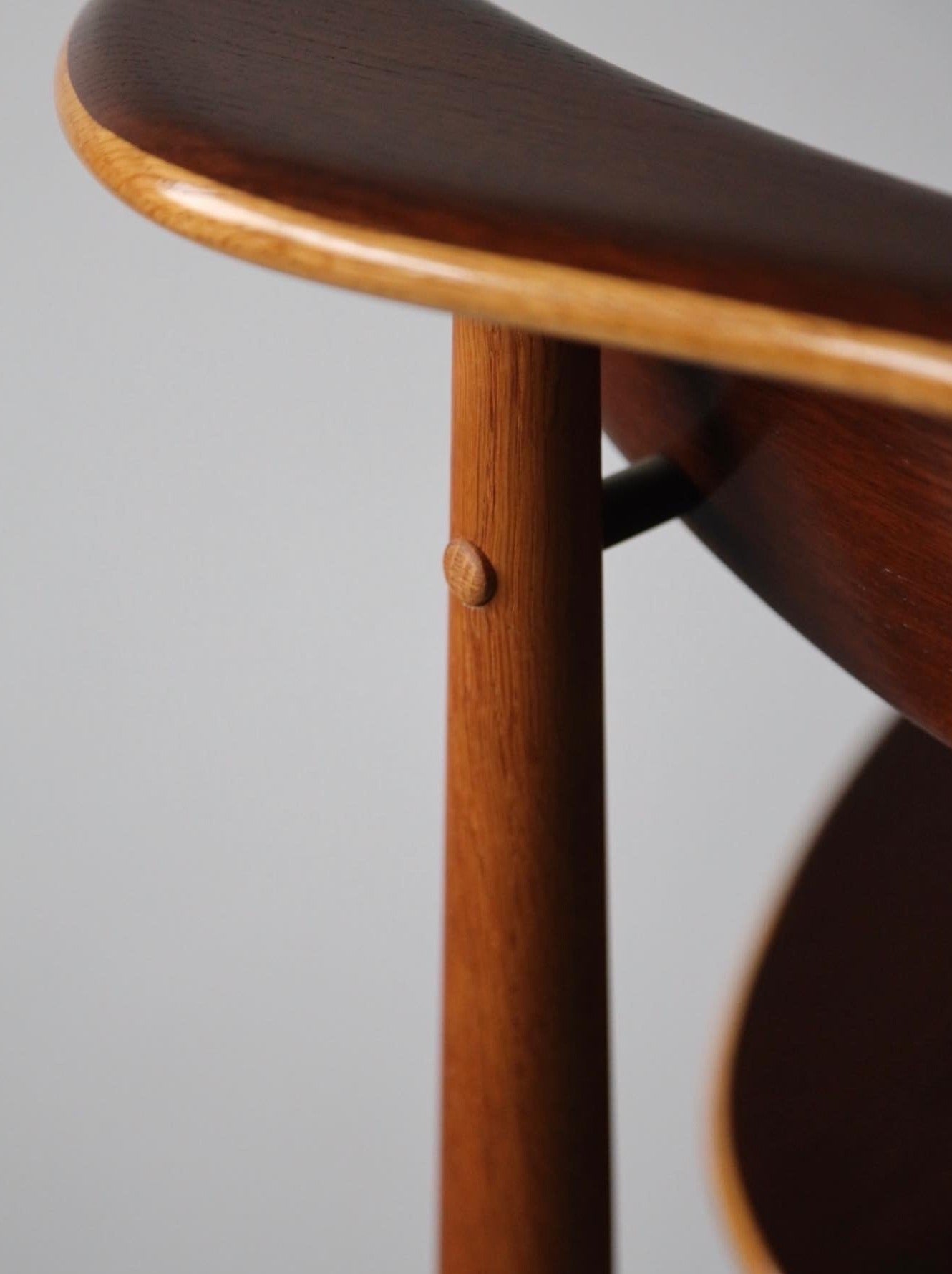 Reading chair model BO62 by Finn Juhl for Bovirke