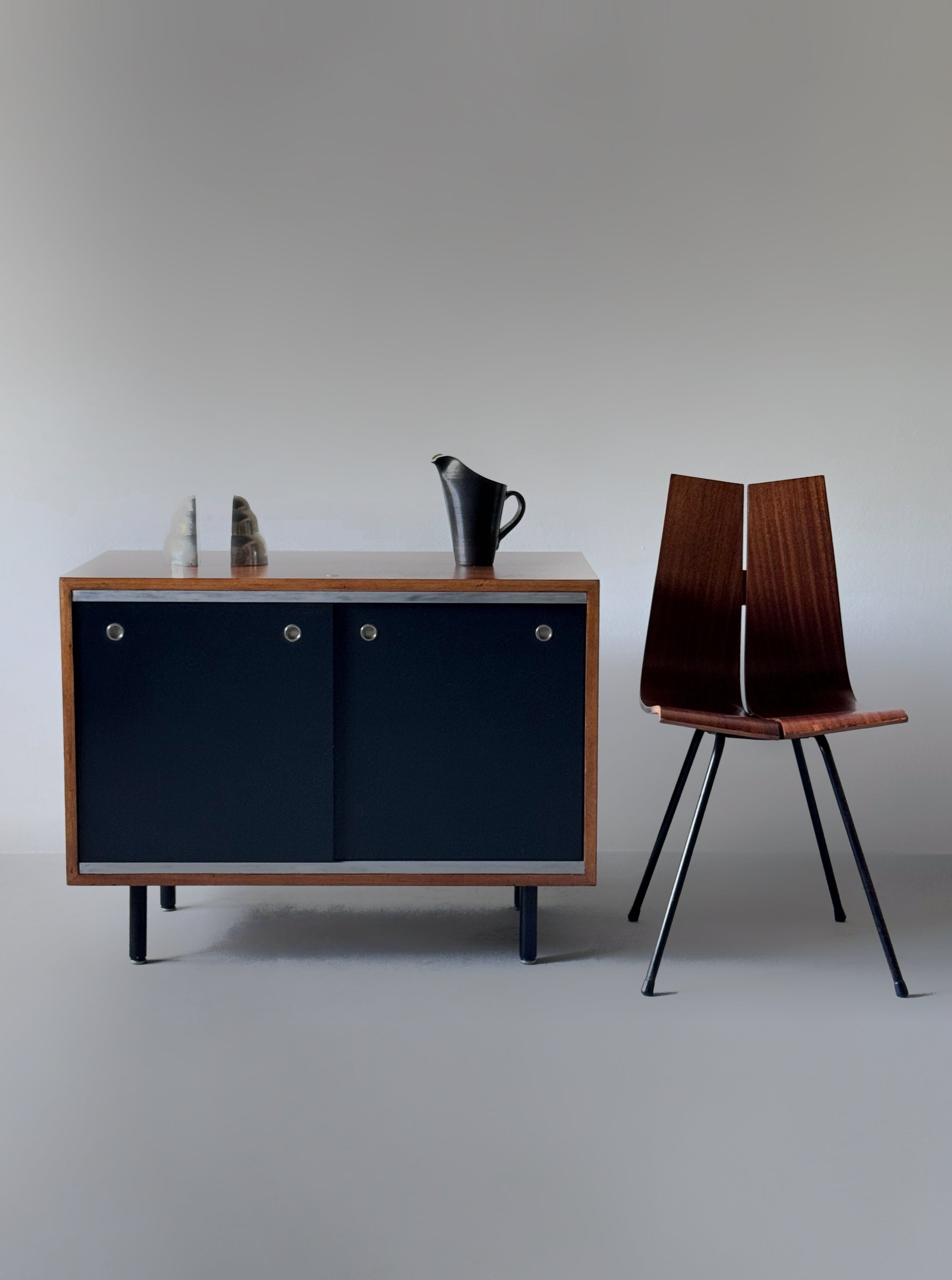 Small sideboard in chrome metal legs by George Nelson for Herman Miller, 1970