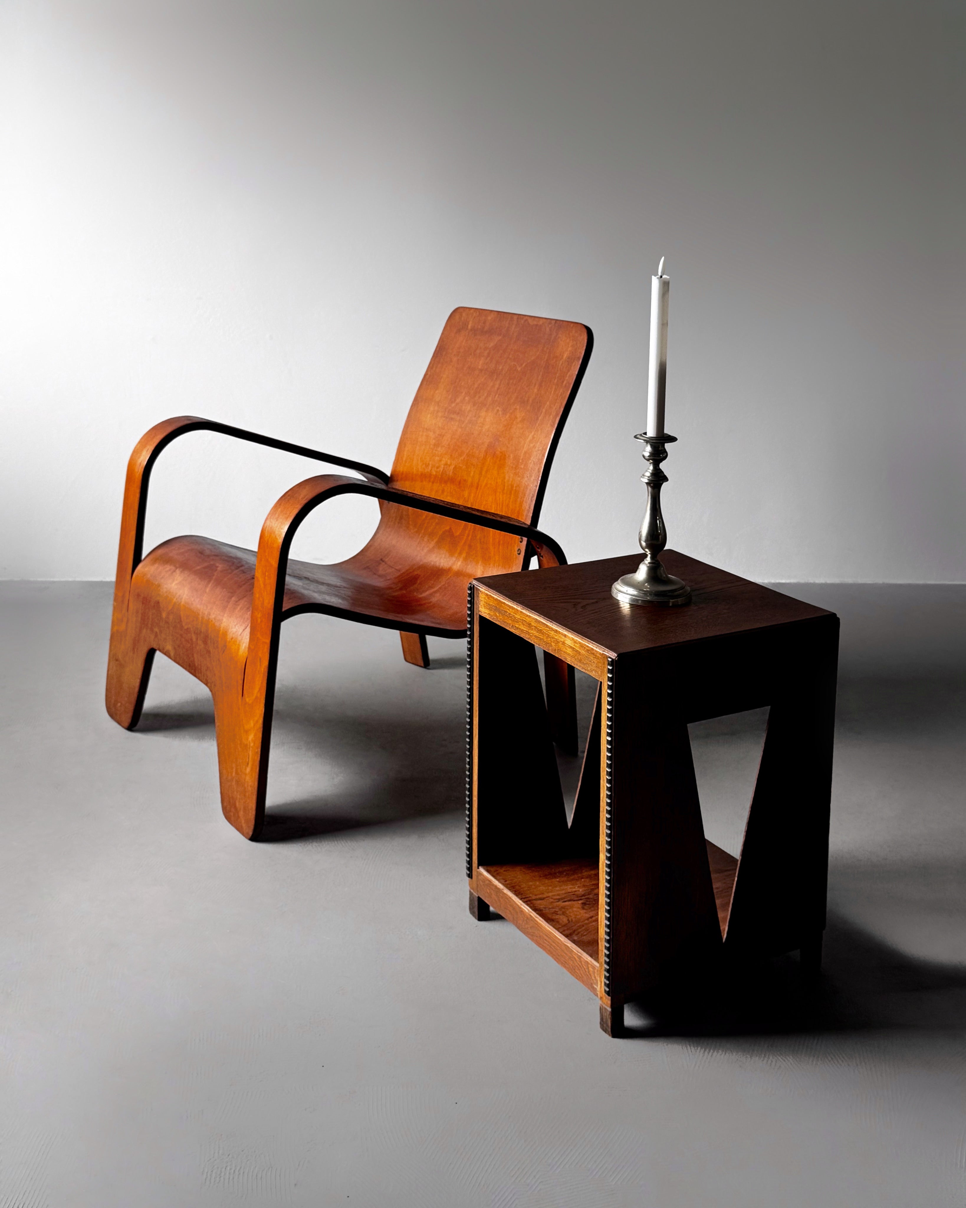 Dutch Art Deco modernist side table 1930s