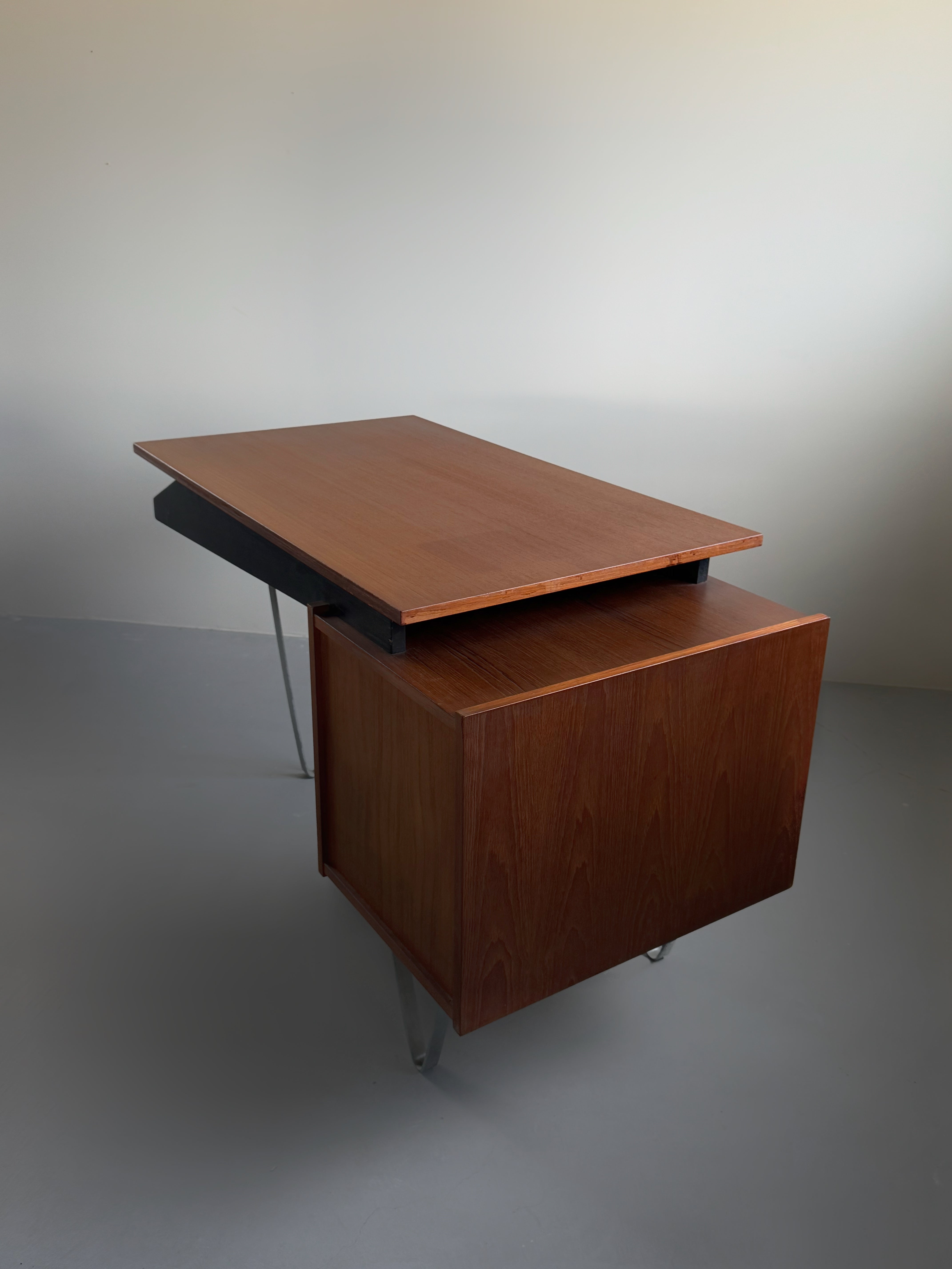 Hairpin Writing Desk by Cees Braakman for Pastoe, Netherlands 1960s