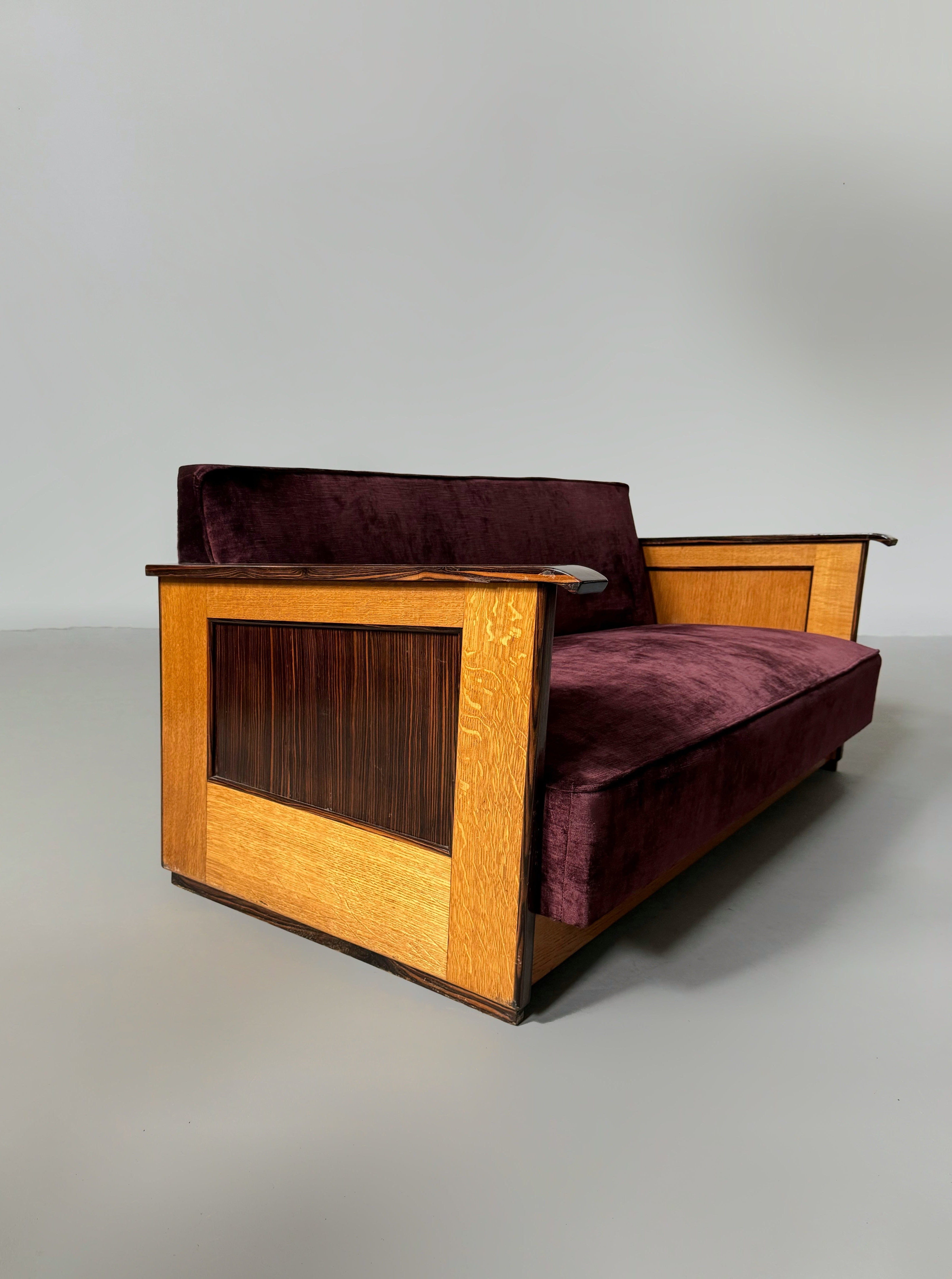 Haagse School sofa produced by H. Pander & Zn