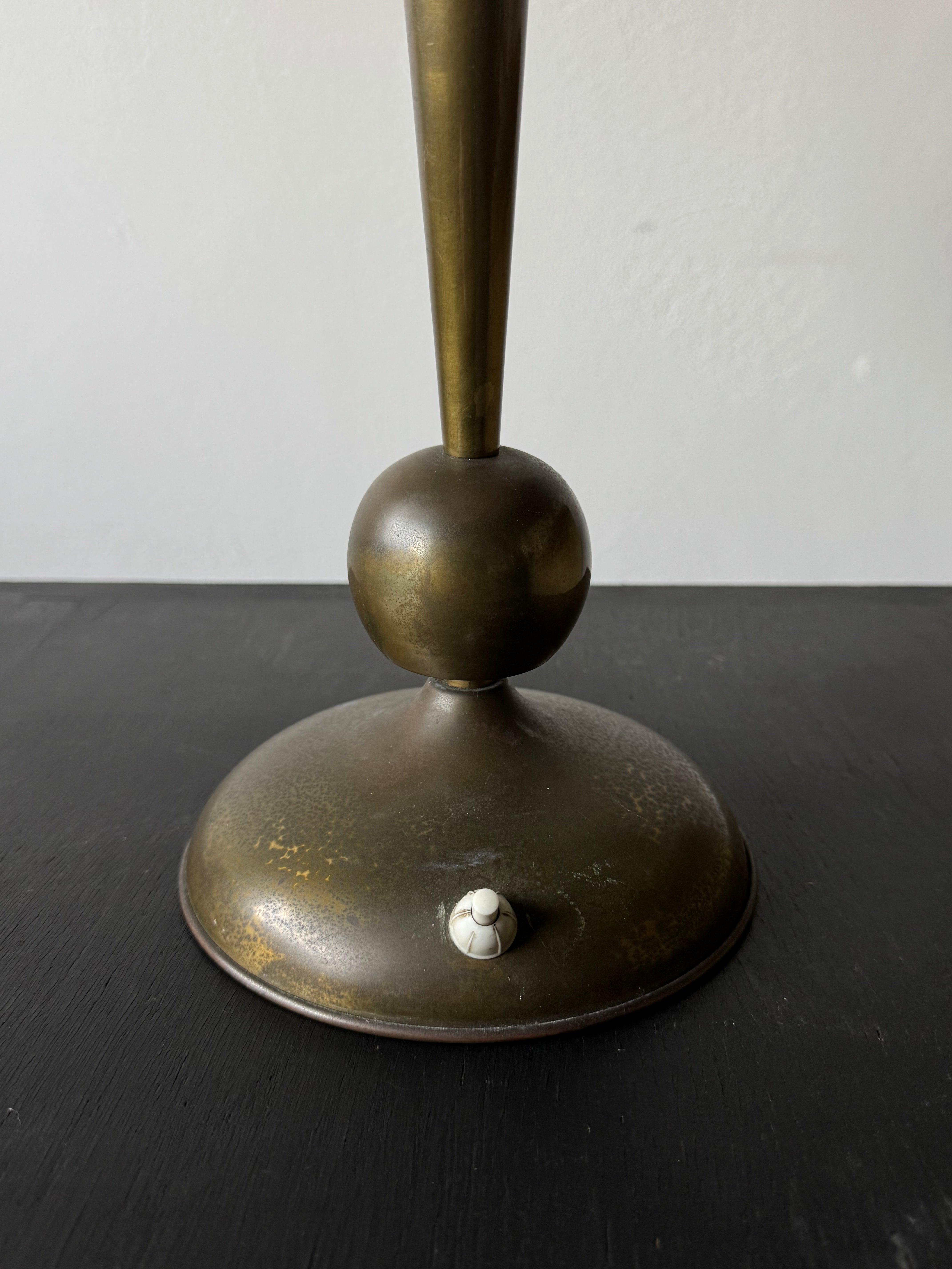 Italian Table Lamp in Brass by Oscar Torlasco for Lumi, 1950s