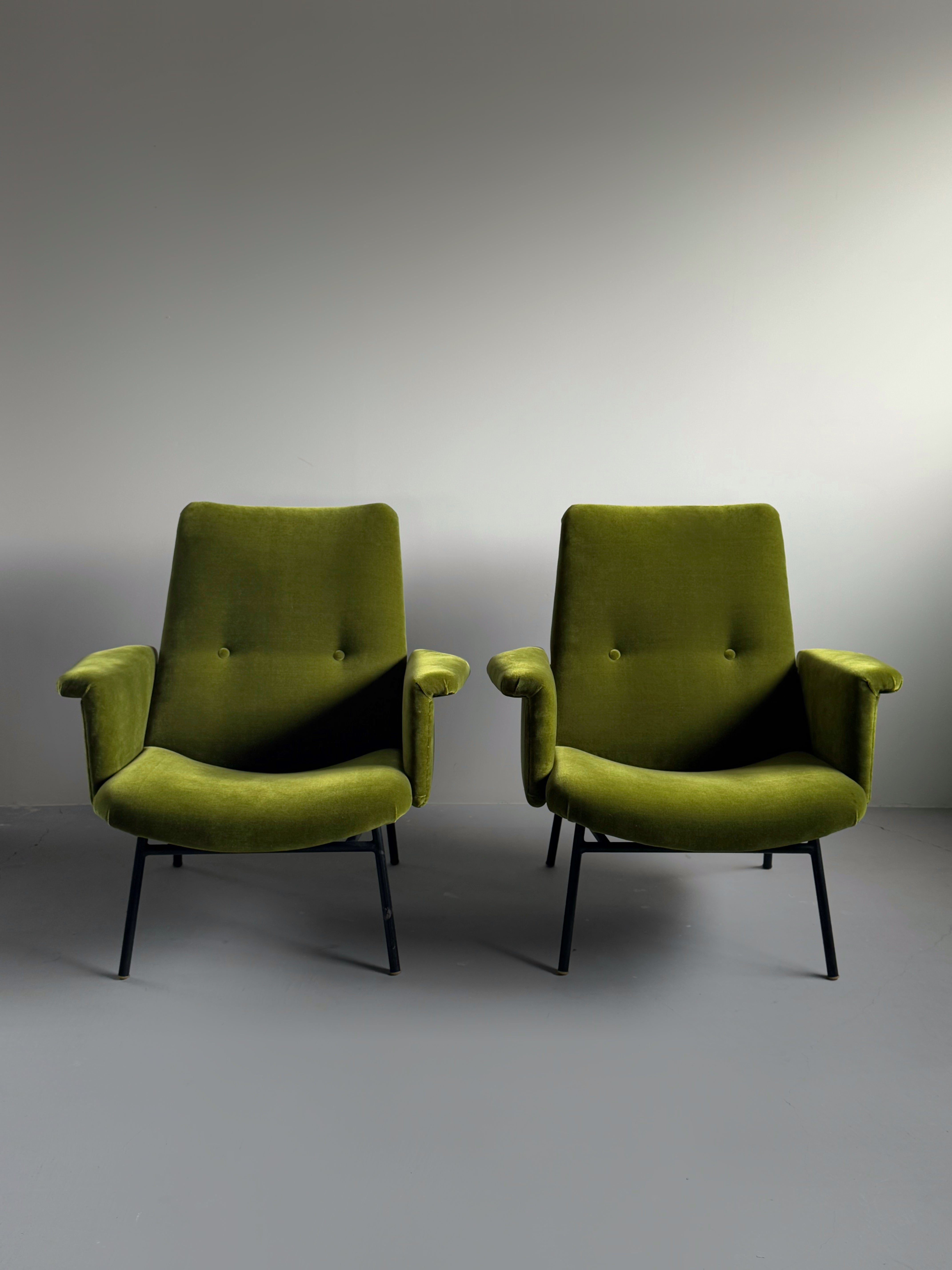 SK660 arm chair by Pierre Guariche for Steiner, France 1953