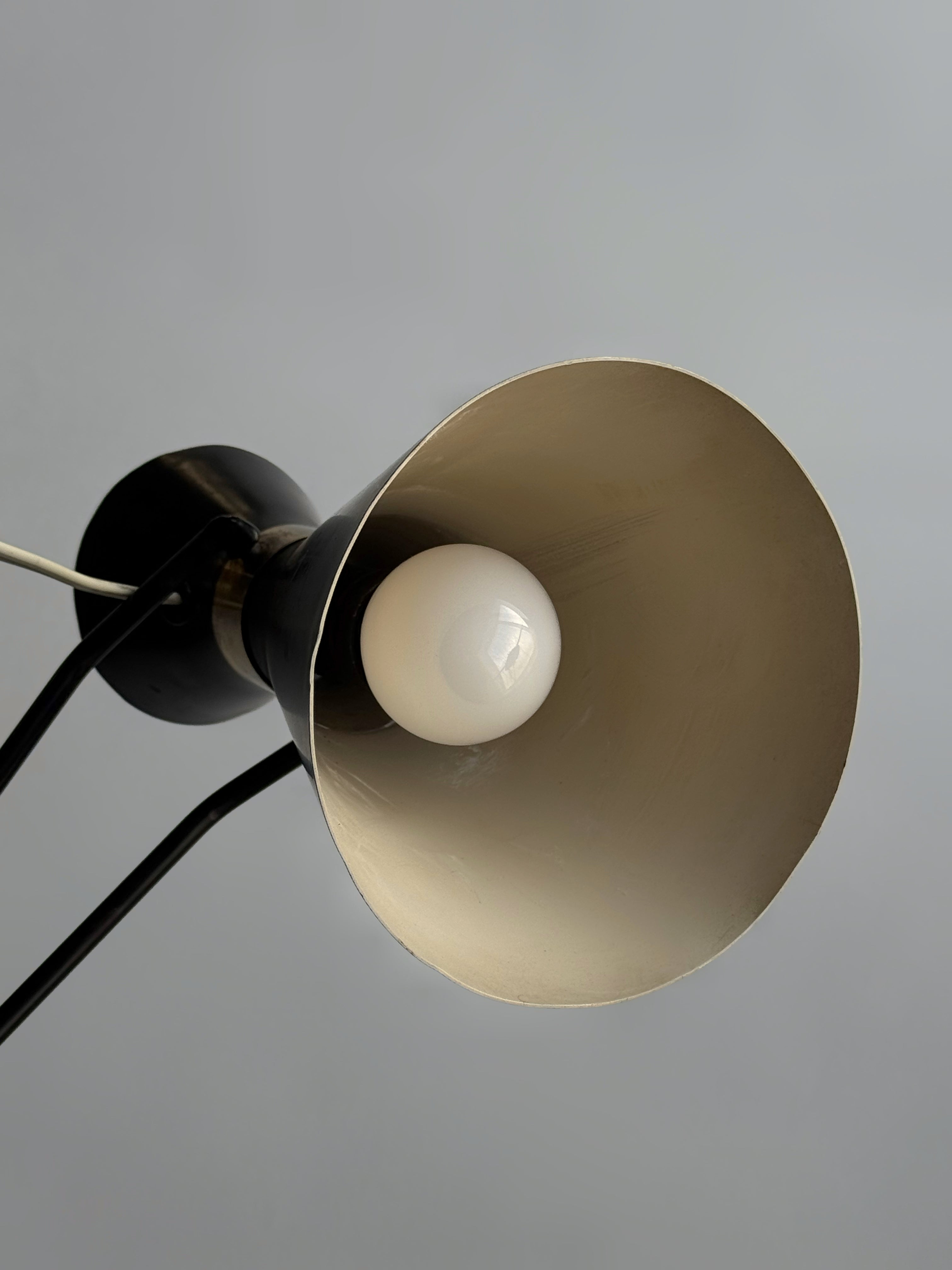 D2007 Table Lamp by Svend Aage Holm Sørensen for Raak, Netherlands 1950s