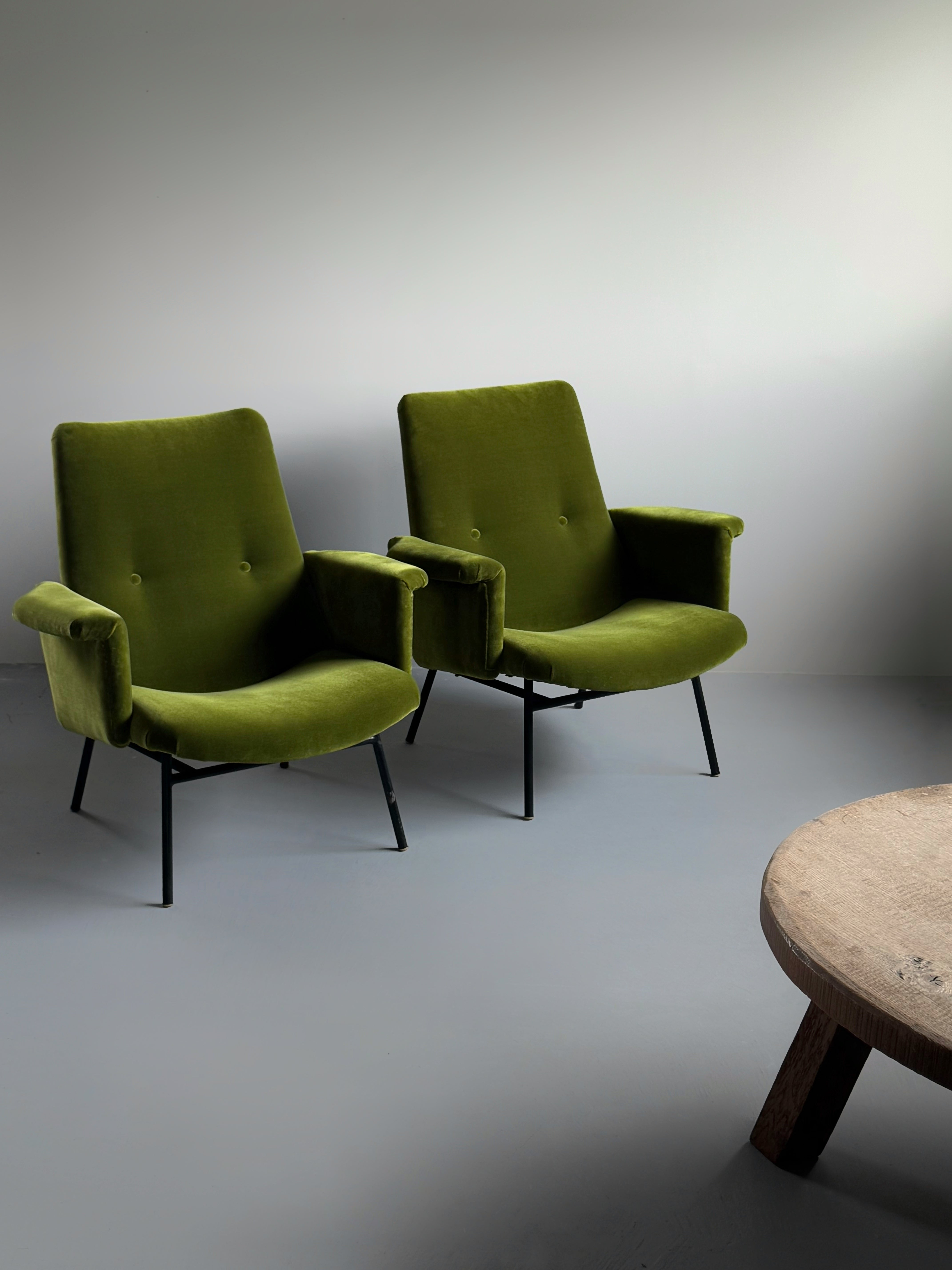 SK660 arm chair by Pierre Guariche for Steiner, France 1953