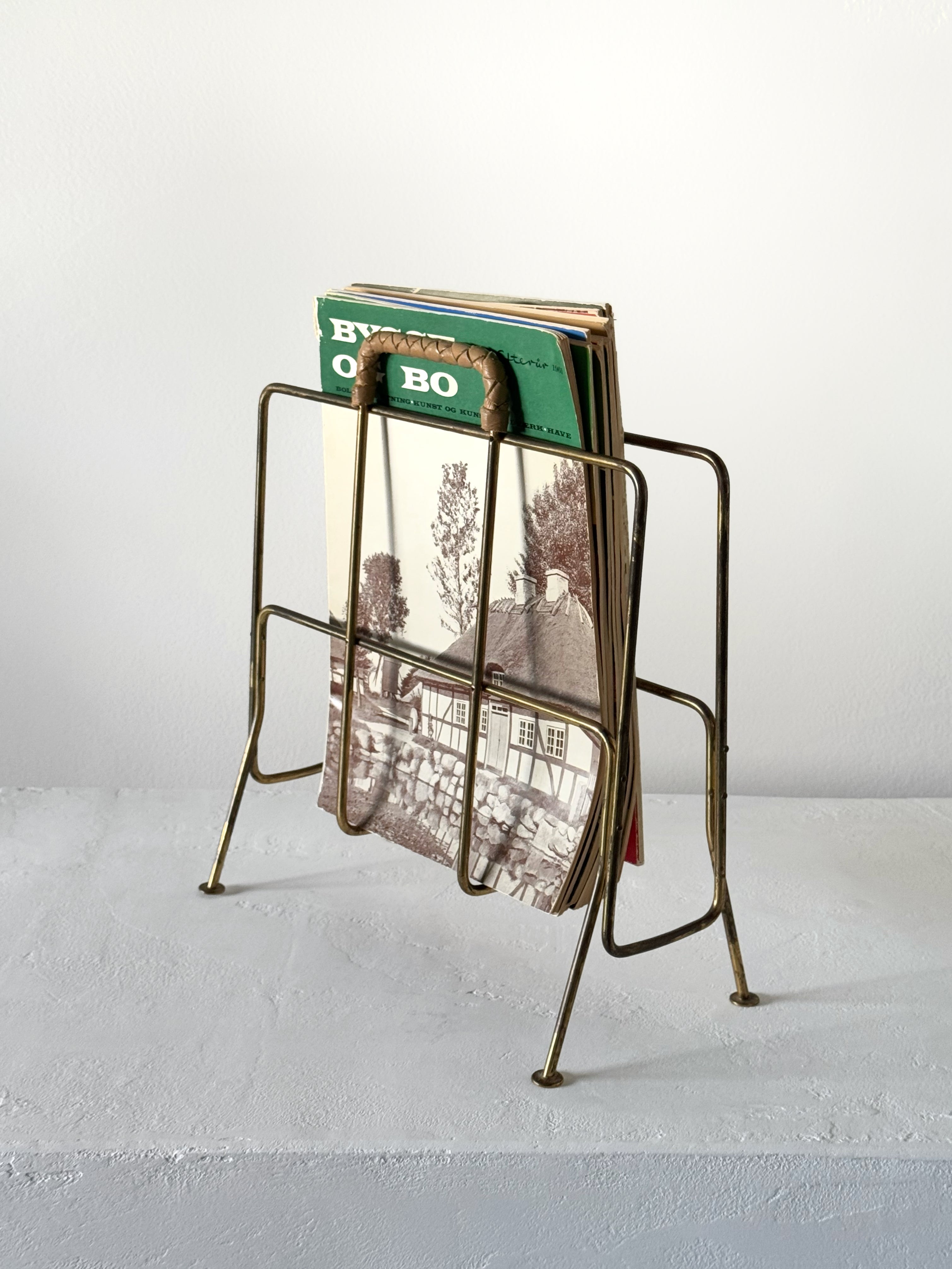 Vintage Brass Magazine Rack with Leather Handle by illumsbohus 1960s