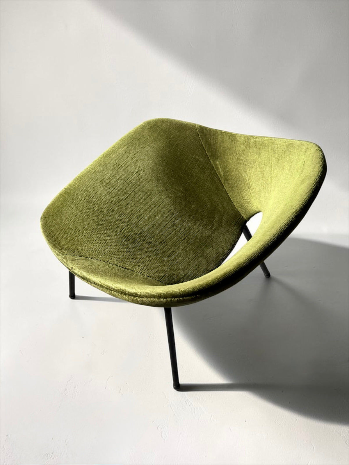 Tulip Chairs by Pierre Guariche 1950s