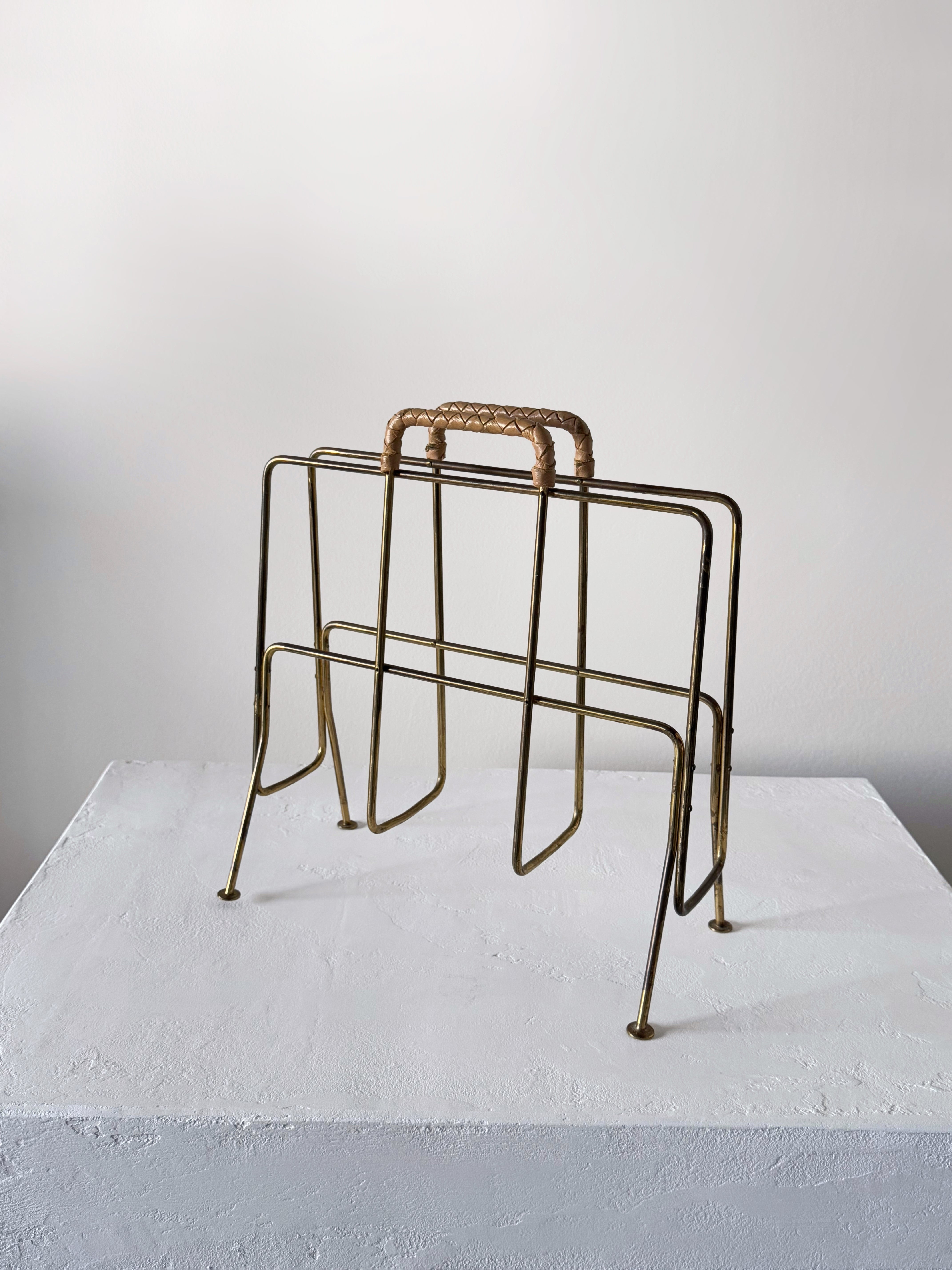 Vintage Brass Magazine Rack with Leather Handle by illumsbohus 1960s