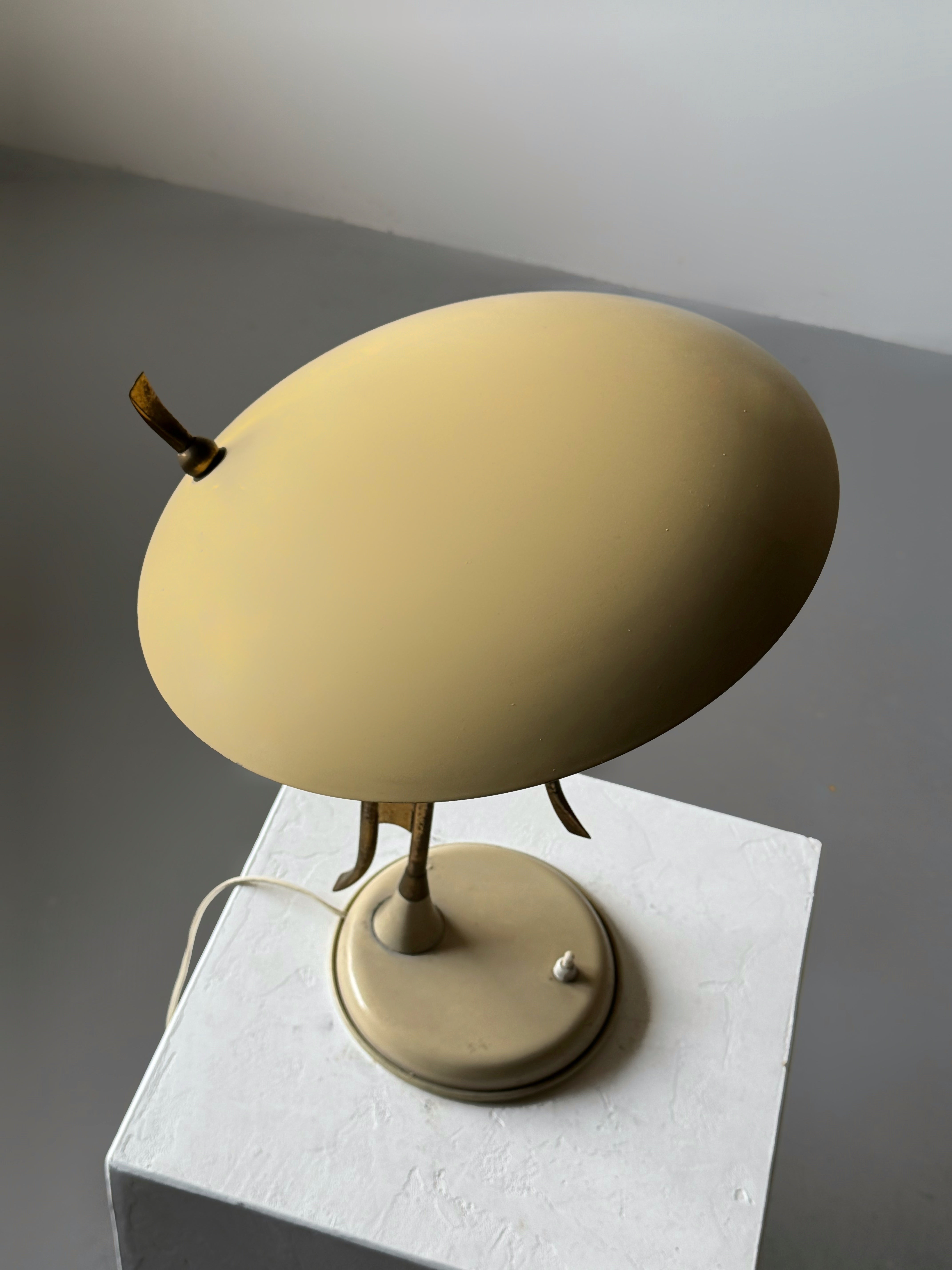 Italian Desk Lamp in Brass by Lumen Milano, 1950s