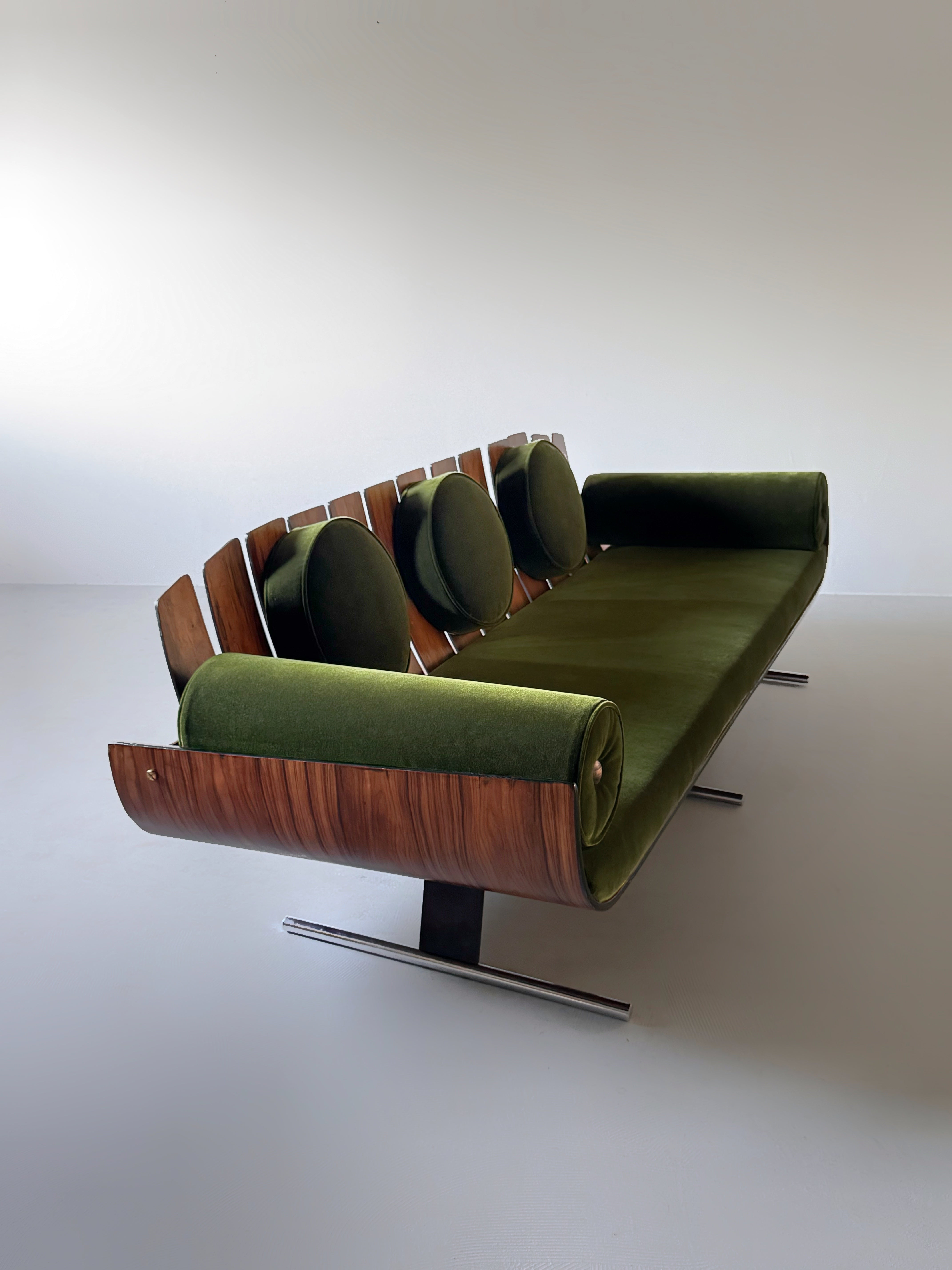 'Presidencial' Jacaranda Sofa by Jorge Zalszupin for L'Atelier, Brazil 1960s