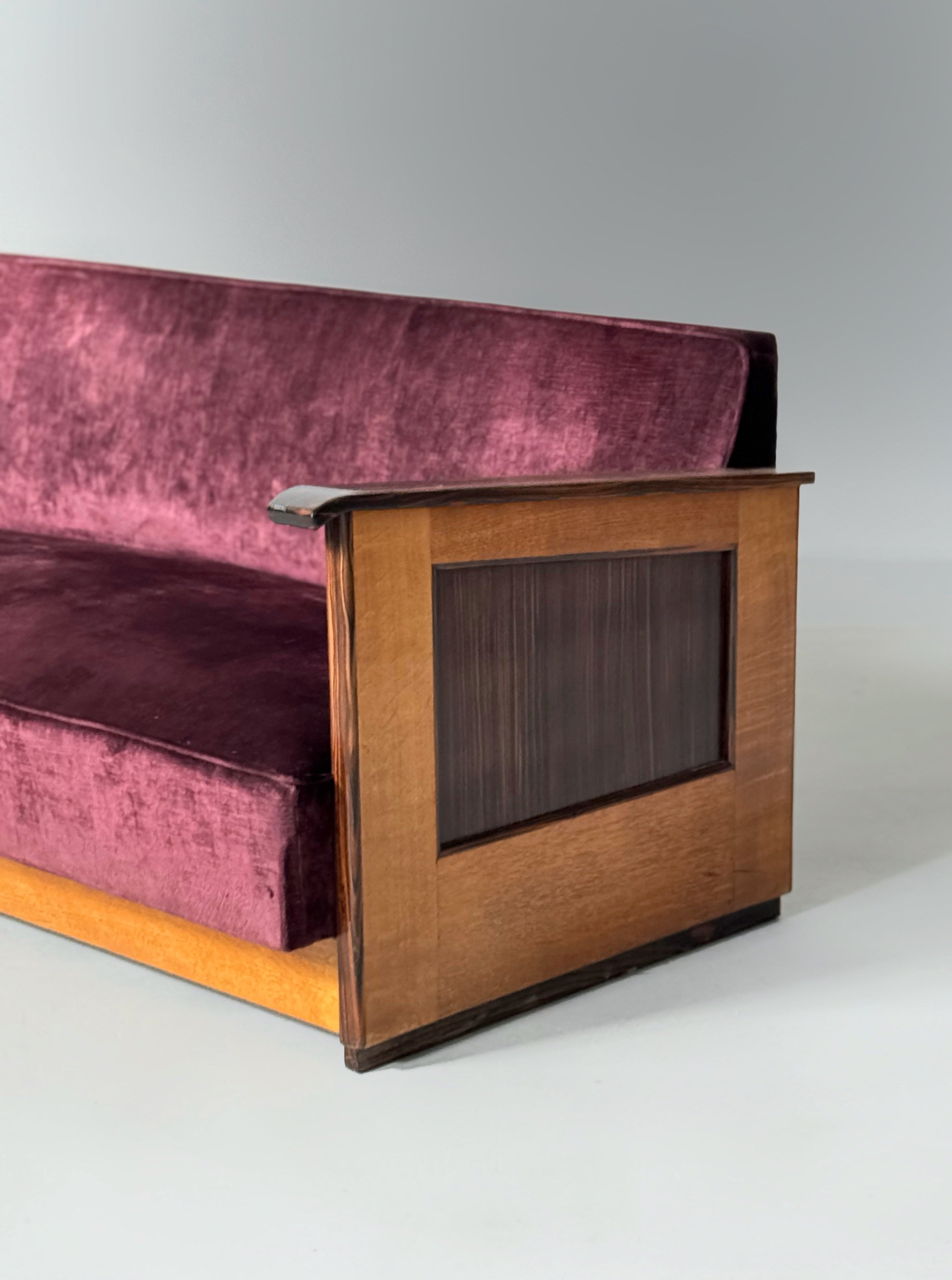 Haagse School sofa produced by H. Pander & Zn