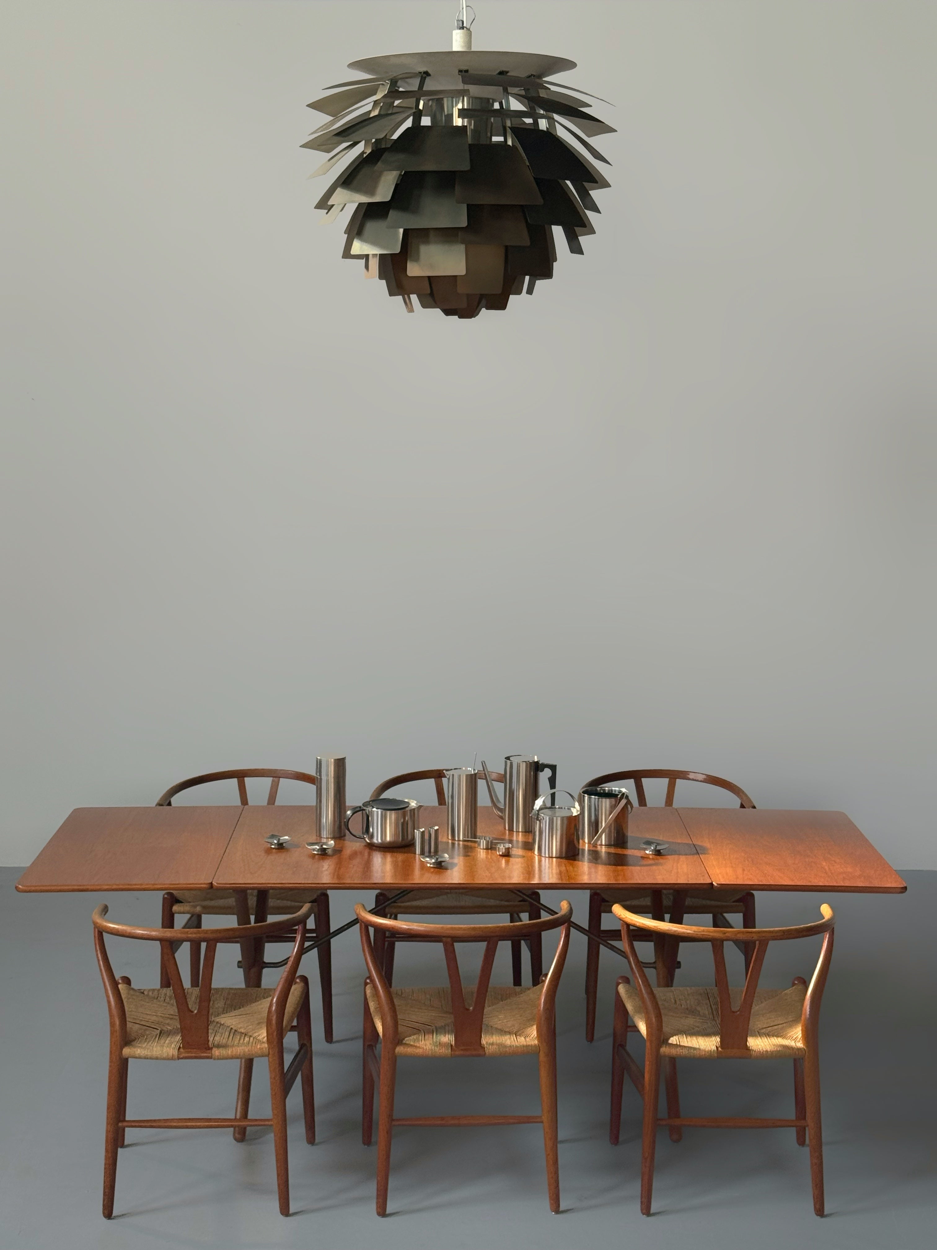 Set of 6 Early CH24 Y-chairs in oak by Hans J. Wegner