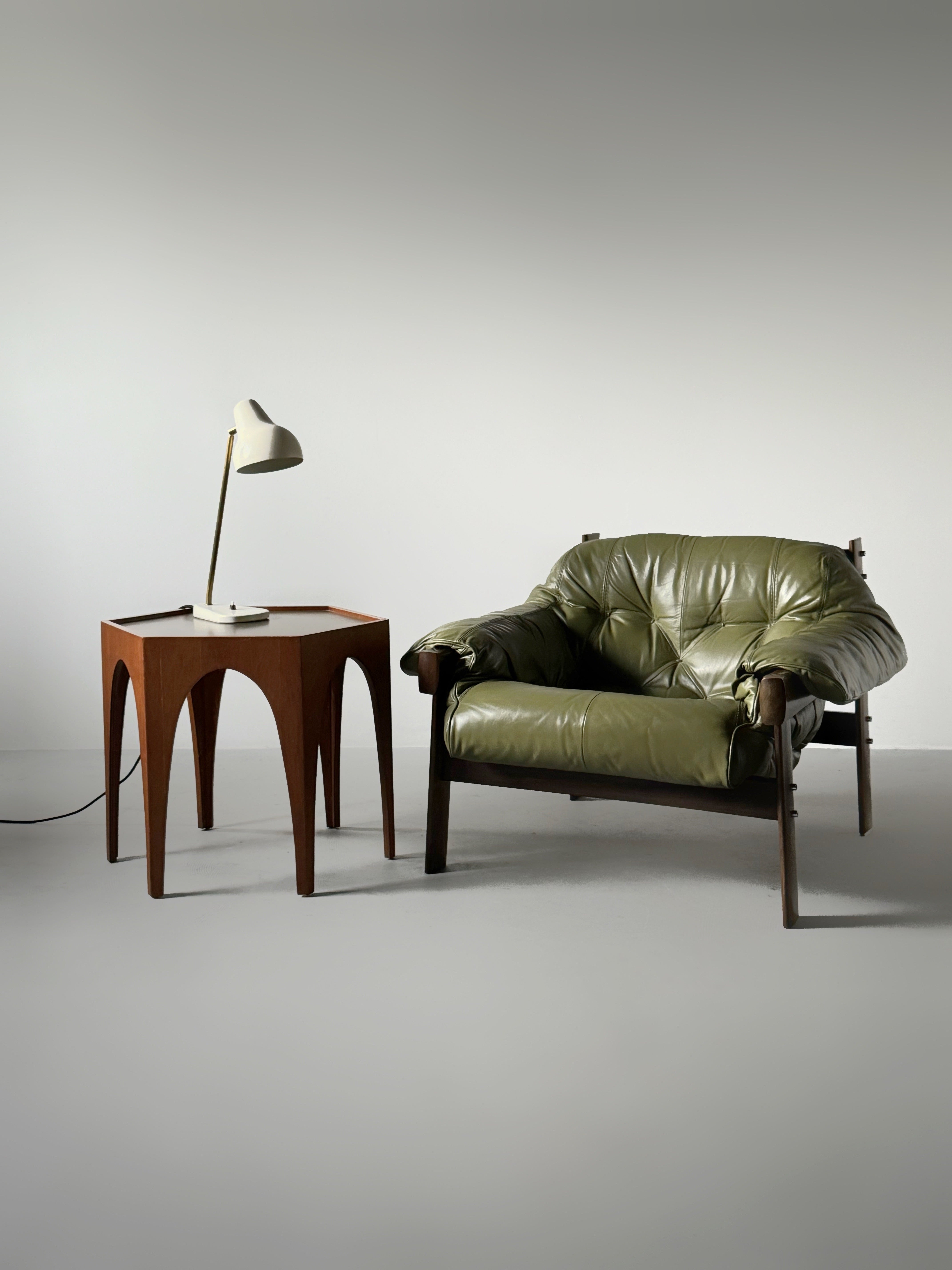 MP 41 Lounge Chair by Percival Lafer