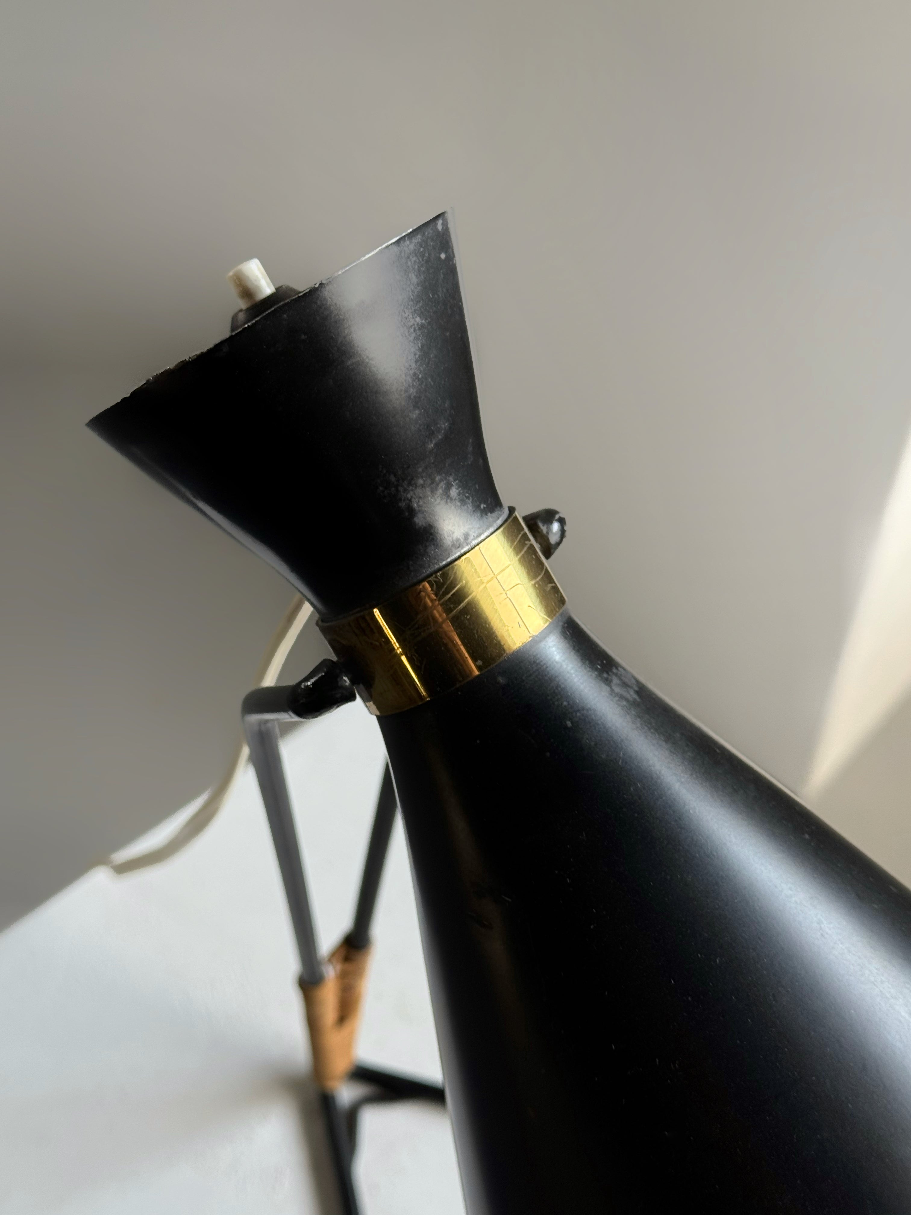 D2007 Table Lamp by Svend Aage Holm Sørensen for Raak, Netherlands 1950s