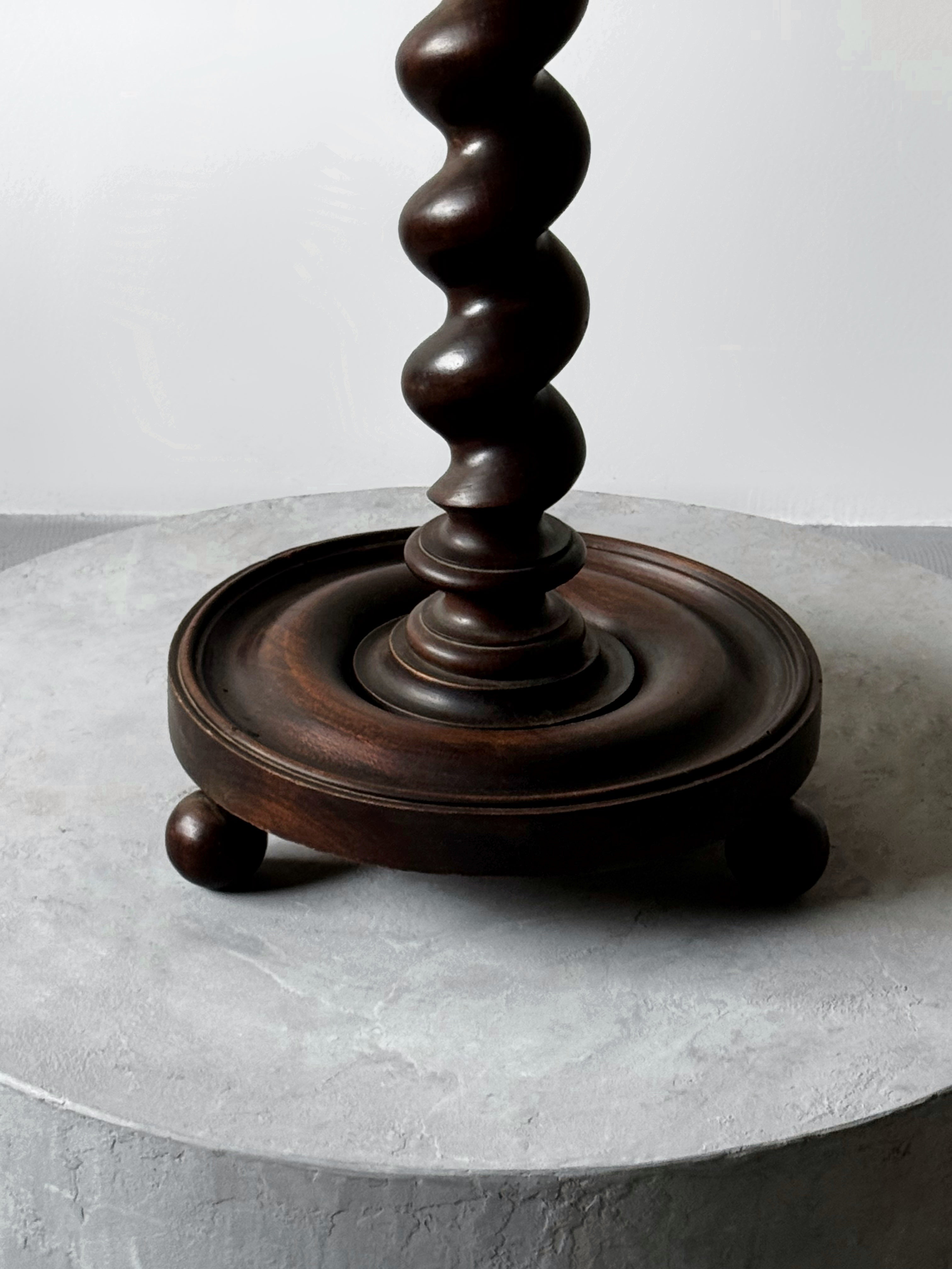 Display Sculpture Side Table