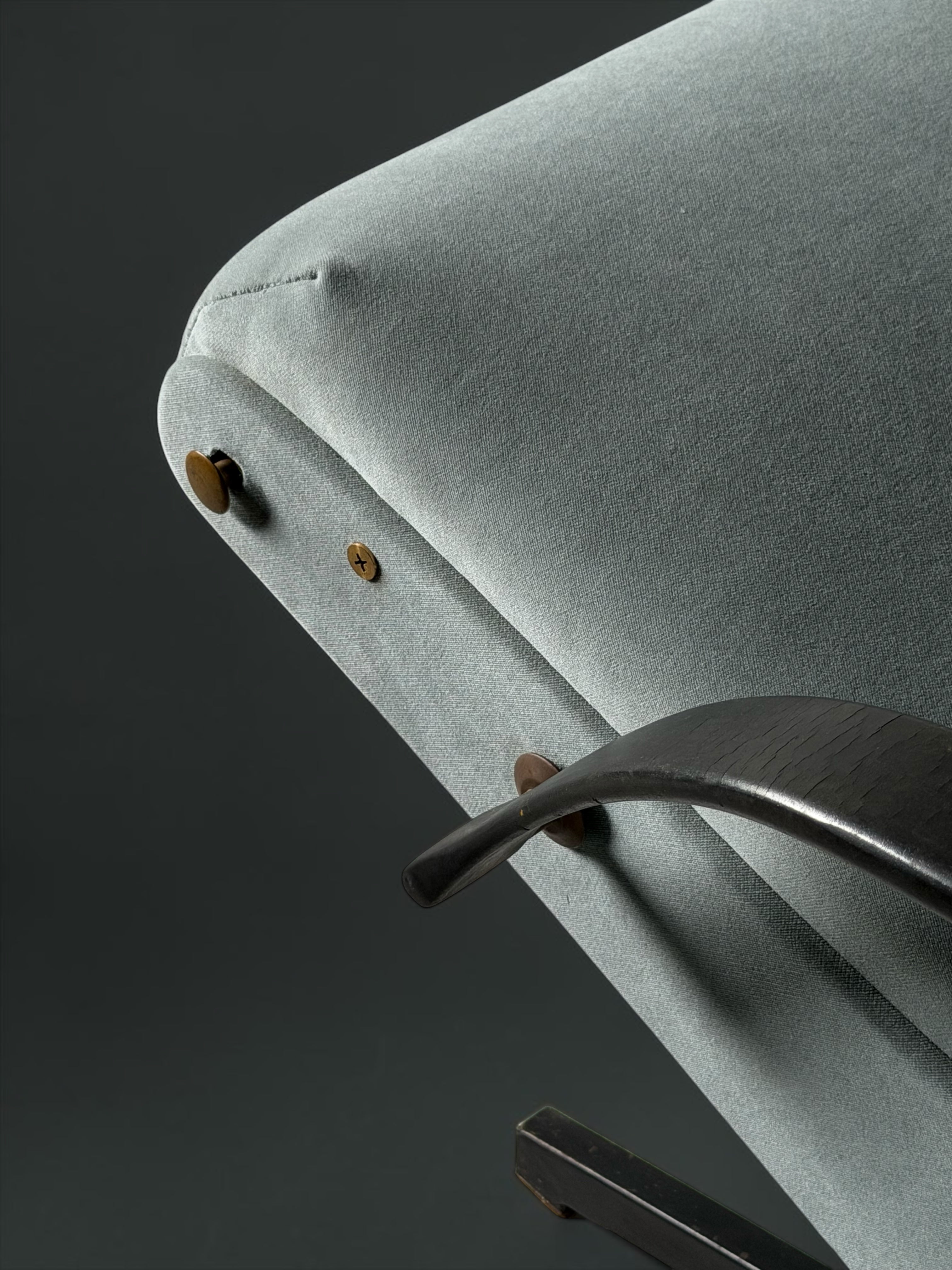 P40 Lounge Chair by Osvaldo Borsani for Tecno, Italy 1960s