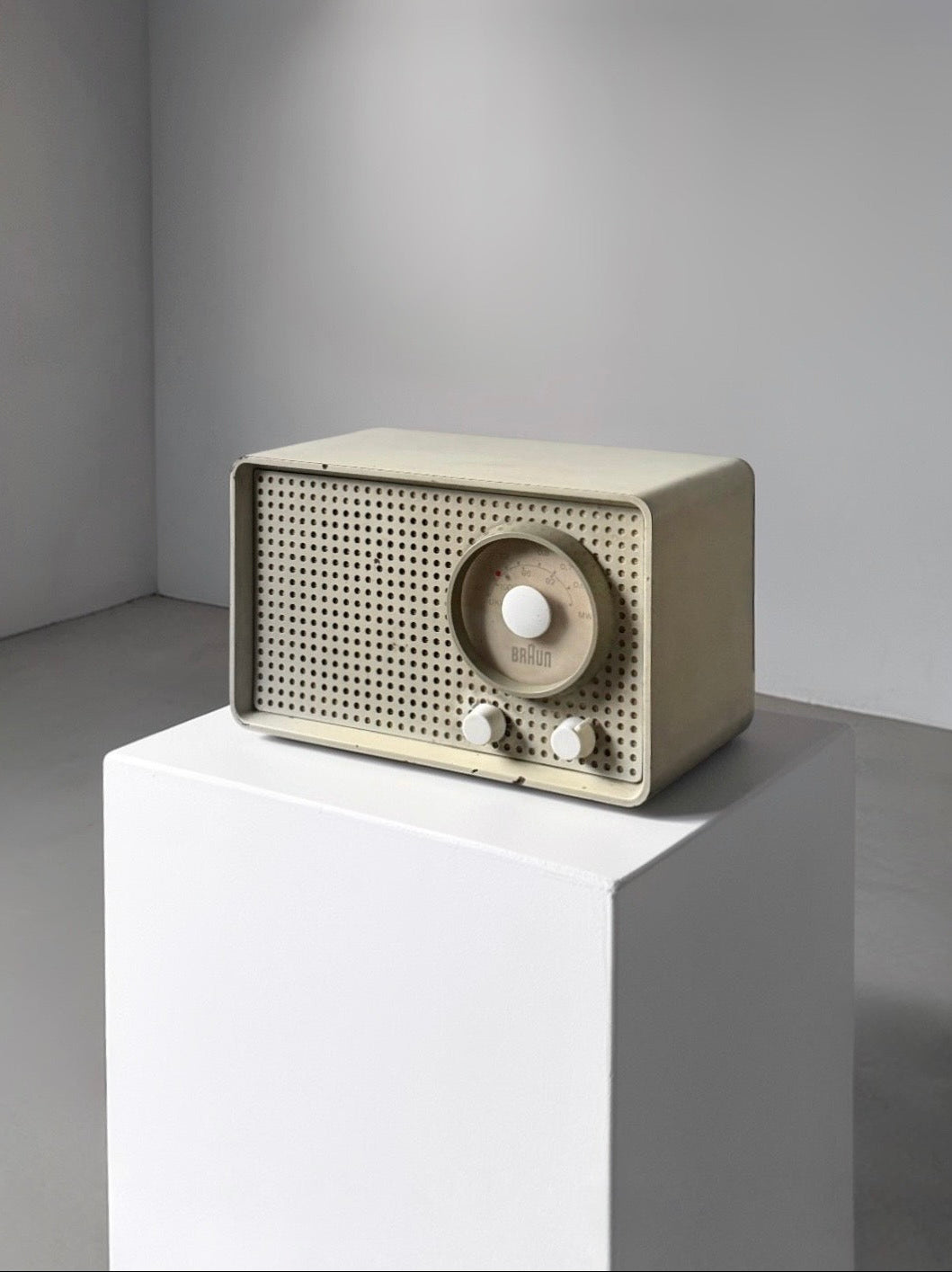 Braun SK 3 radio designed by Arthur Braun and Fritz Eichler, 1956