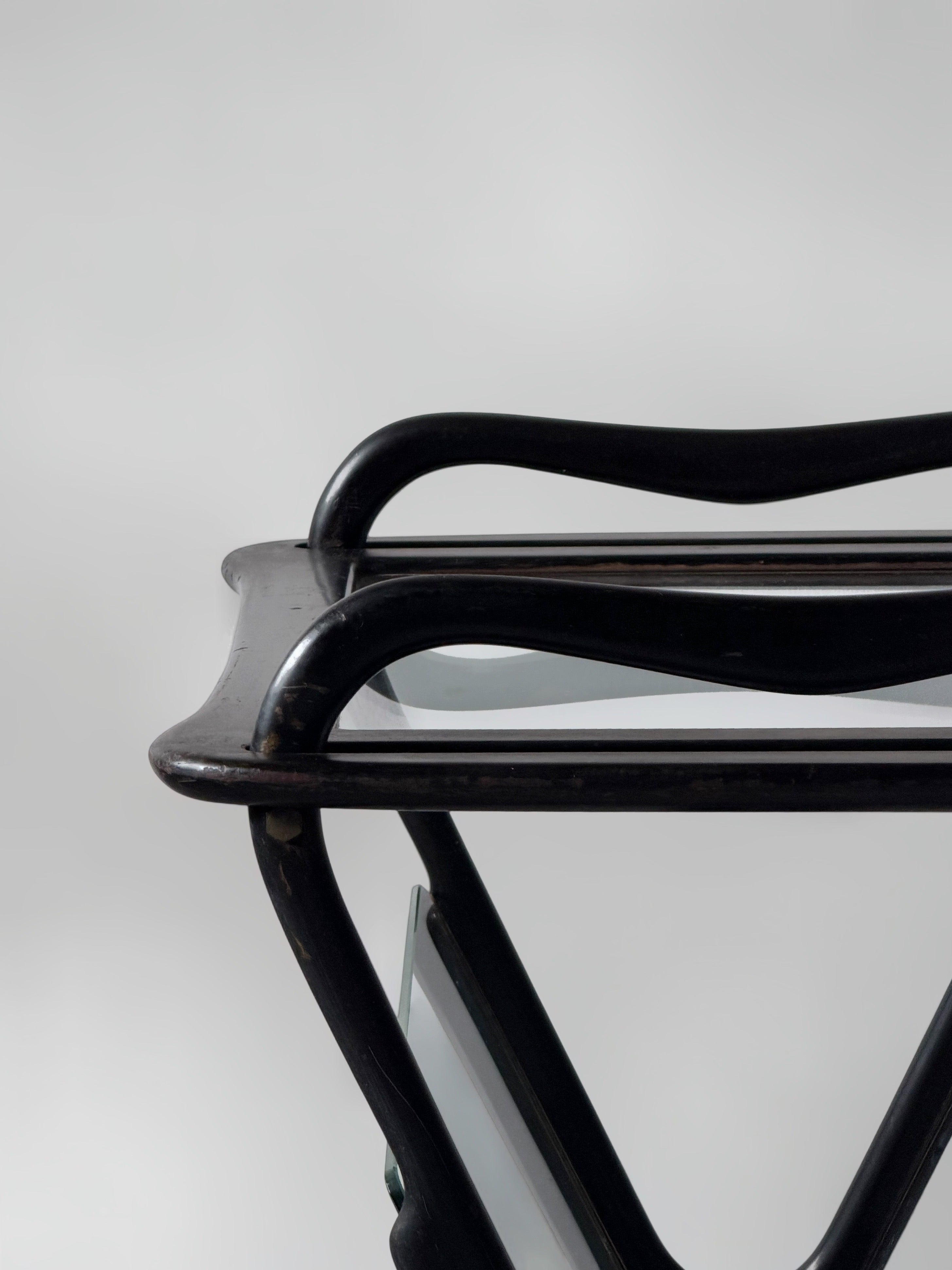 Mod. 221 Coffee table with tray and magazine rack by Ico Parisi for De Baggis, Italy 1953