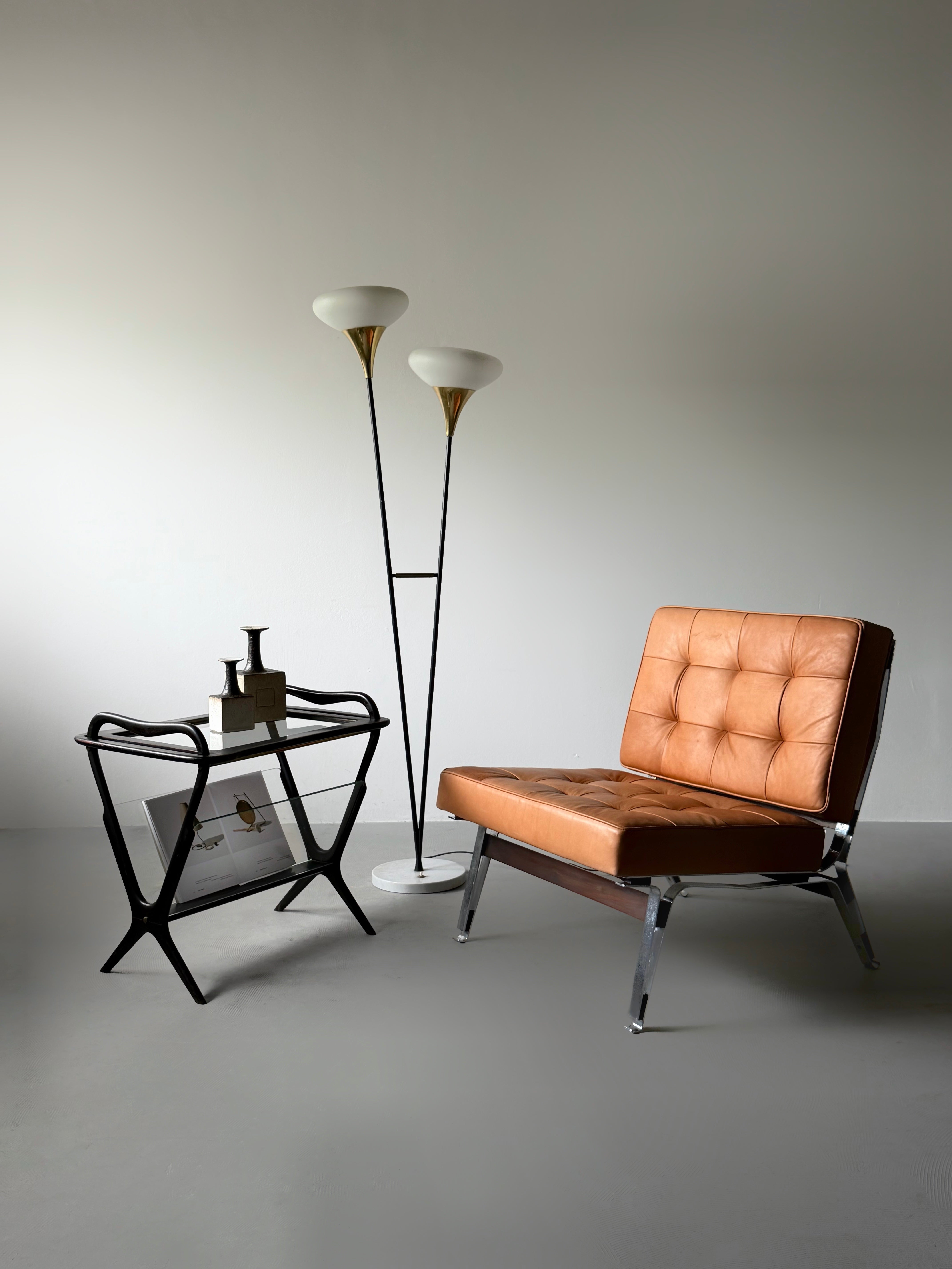 Mod. 221 Coffee table with tray and magazine rack by Ico Parisi for De Baggis, Italy 1953