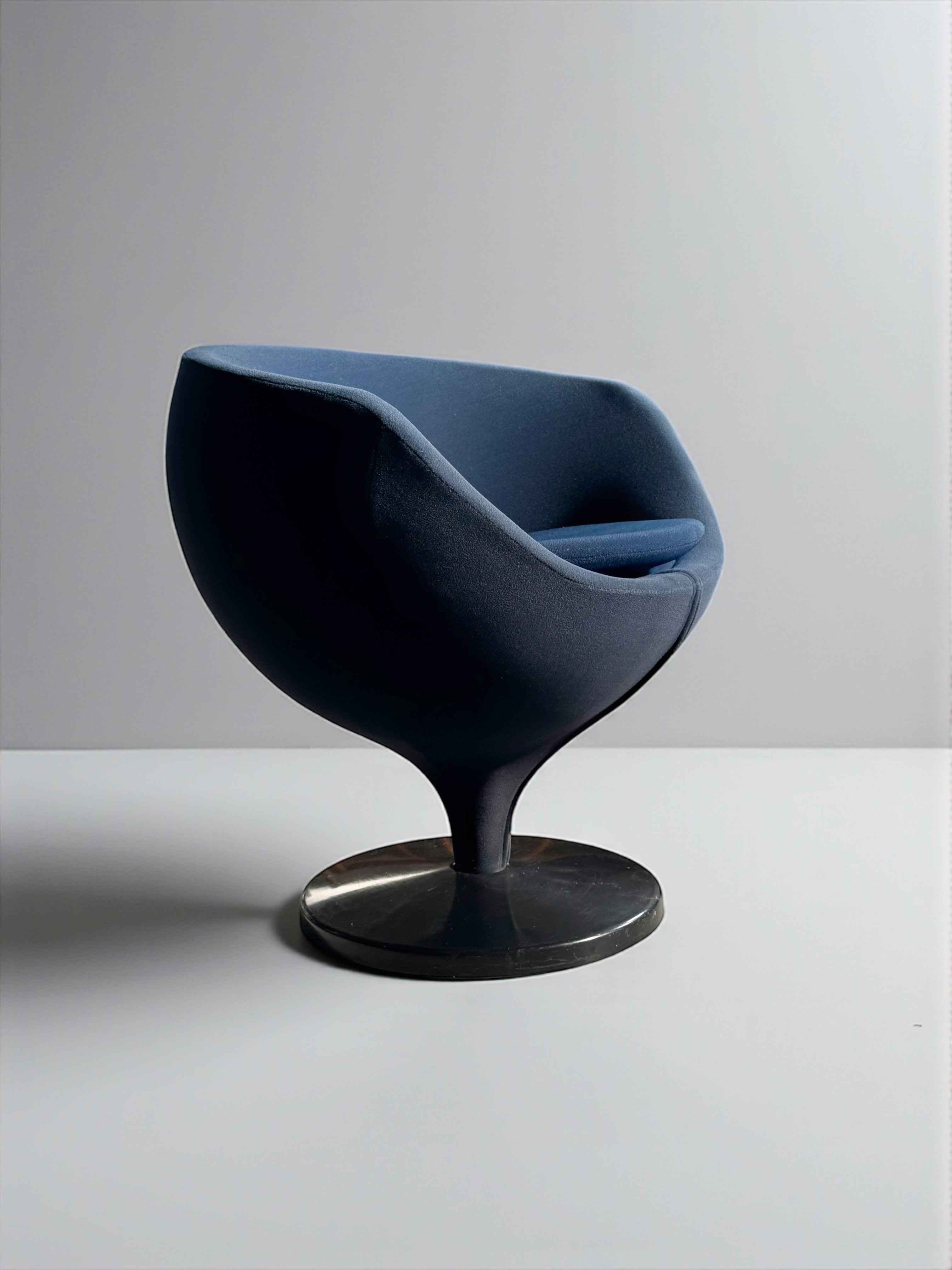Luna ball armchair by Pierre Guariche 1960s