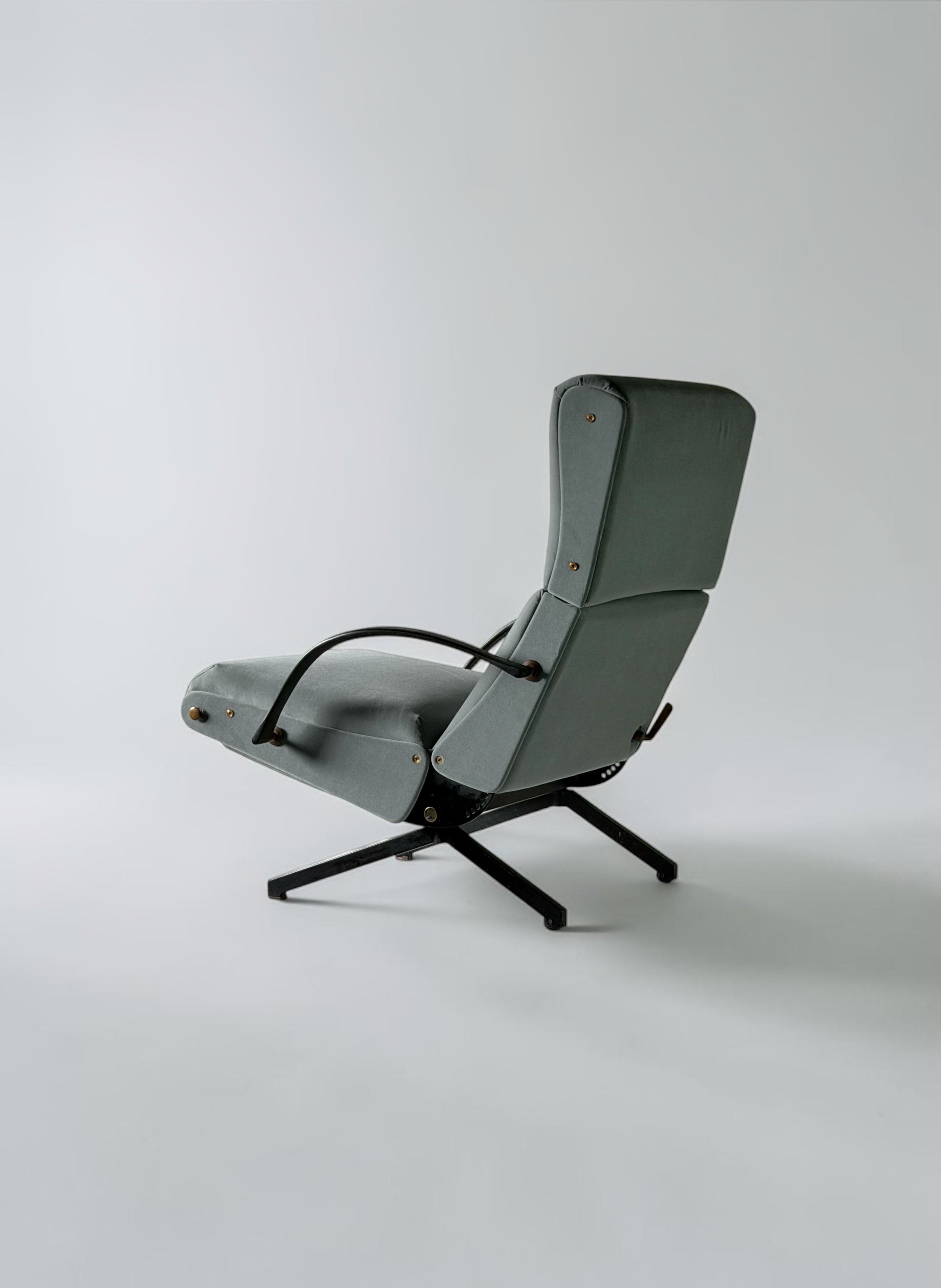 P40 Lounge Chair by Osvaldo Borsani for Tecno, Italy 1960s