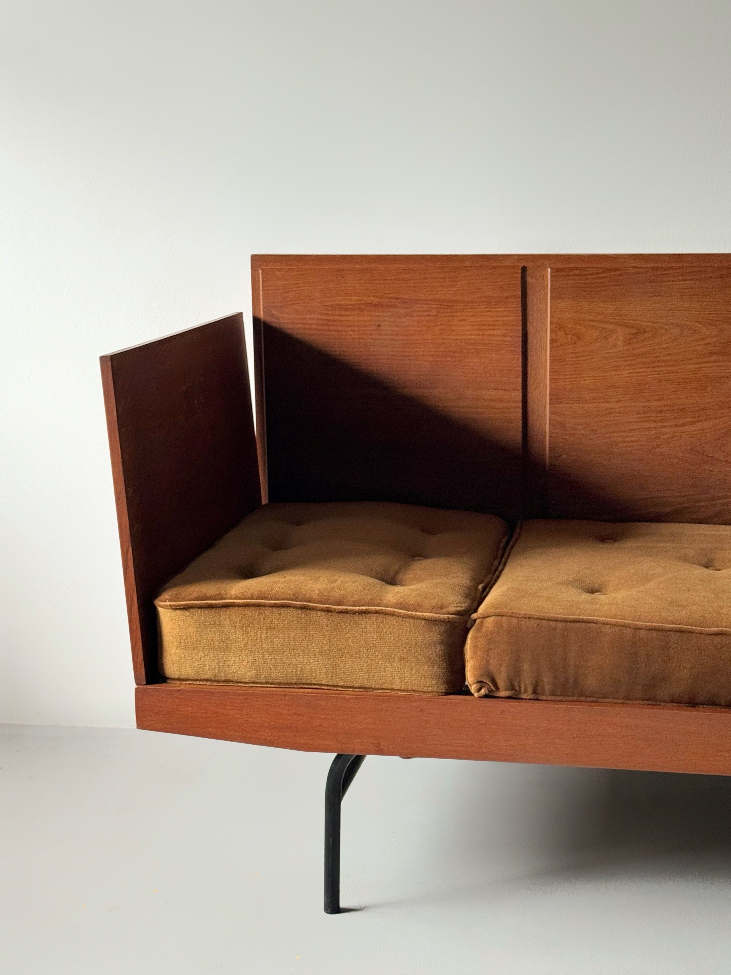 Vintage sofa "day and night" by Pierre Guariche