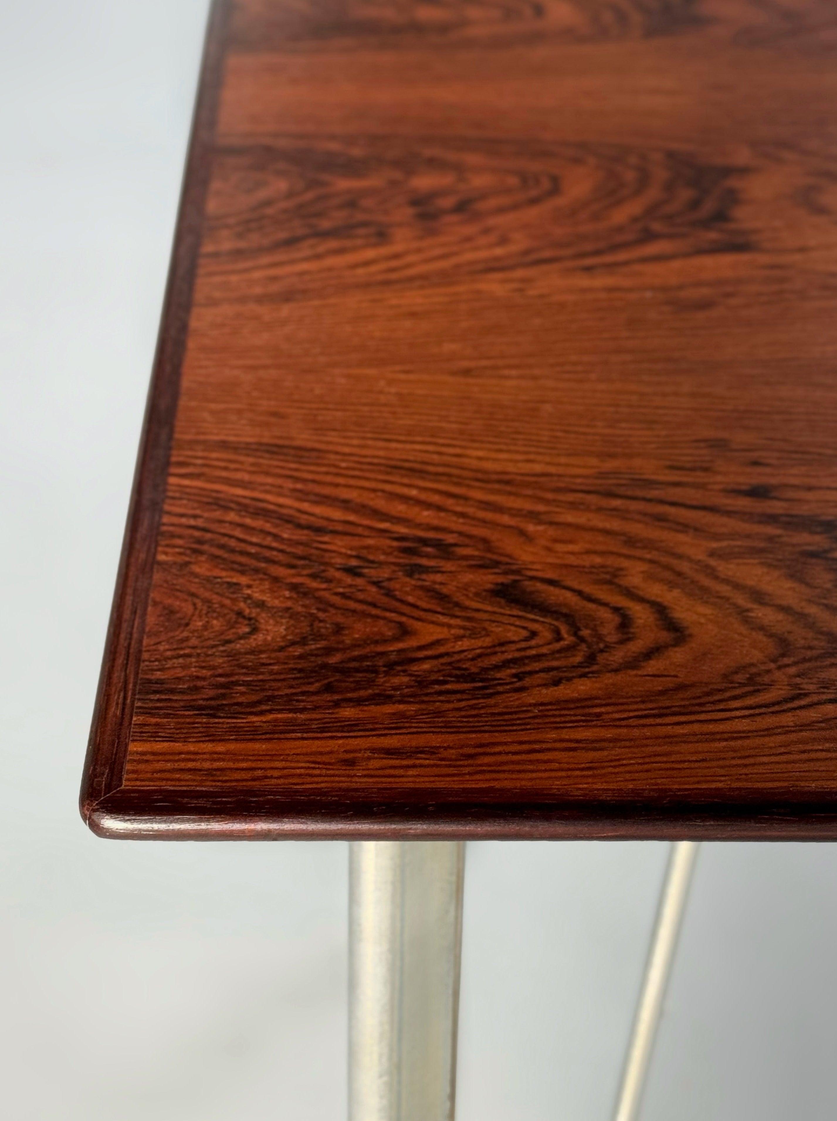 Model 3605 dining table / work table in rosewood by Arne Jacobsen