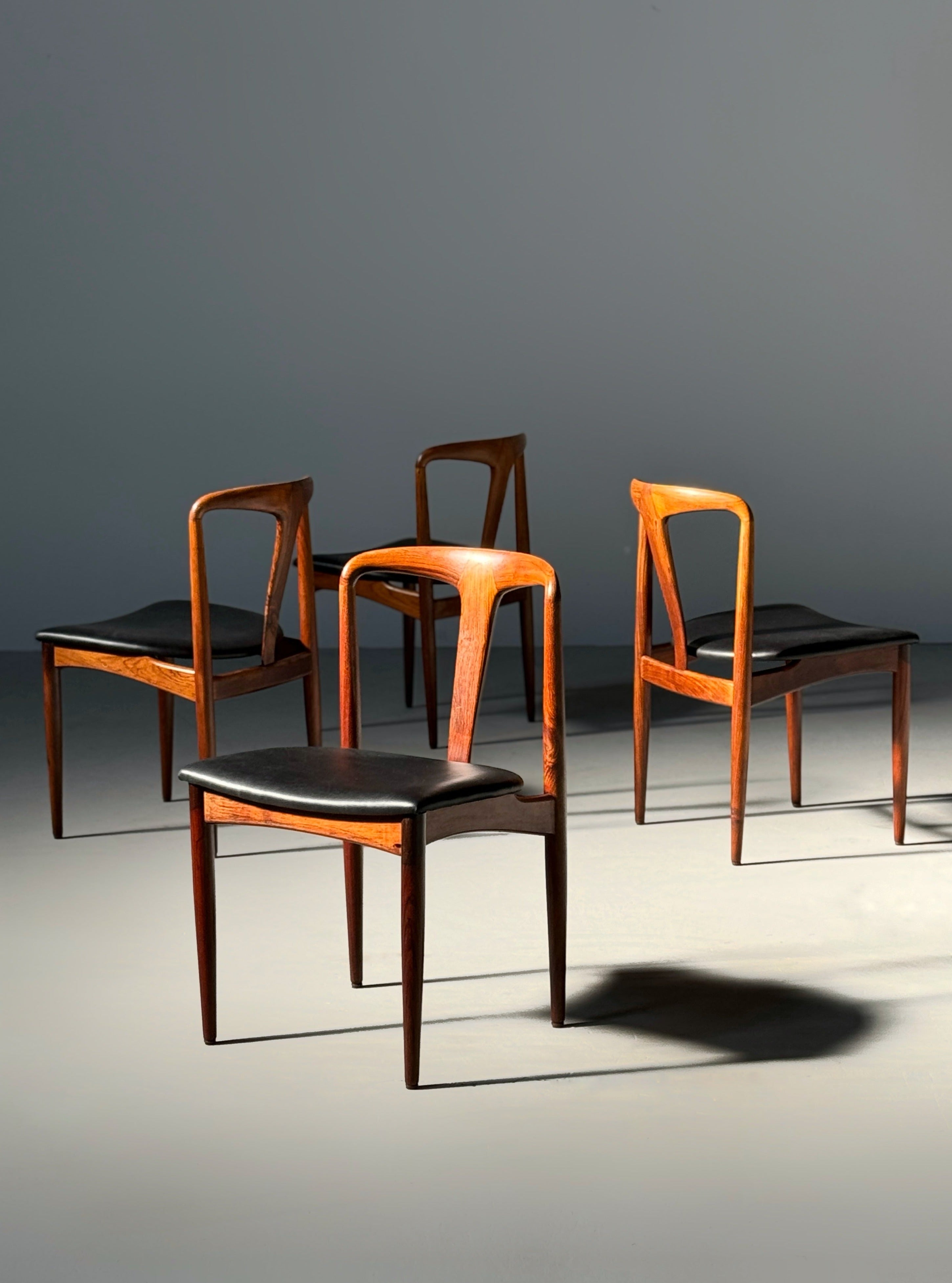 Set of 4 Juliane Chairs in Rosewood Designed By Johannes Andersen