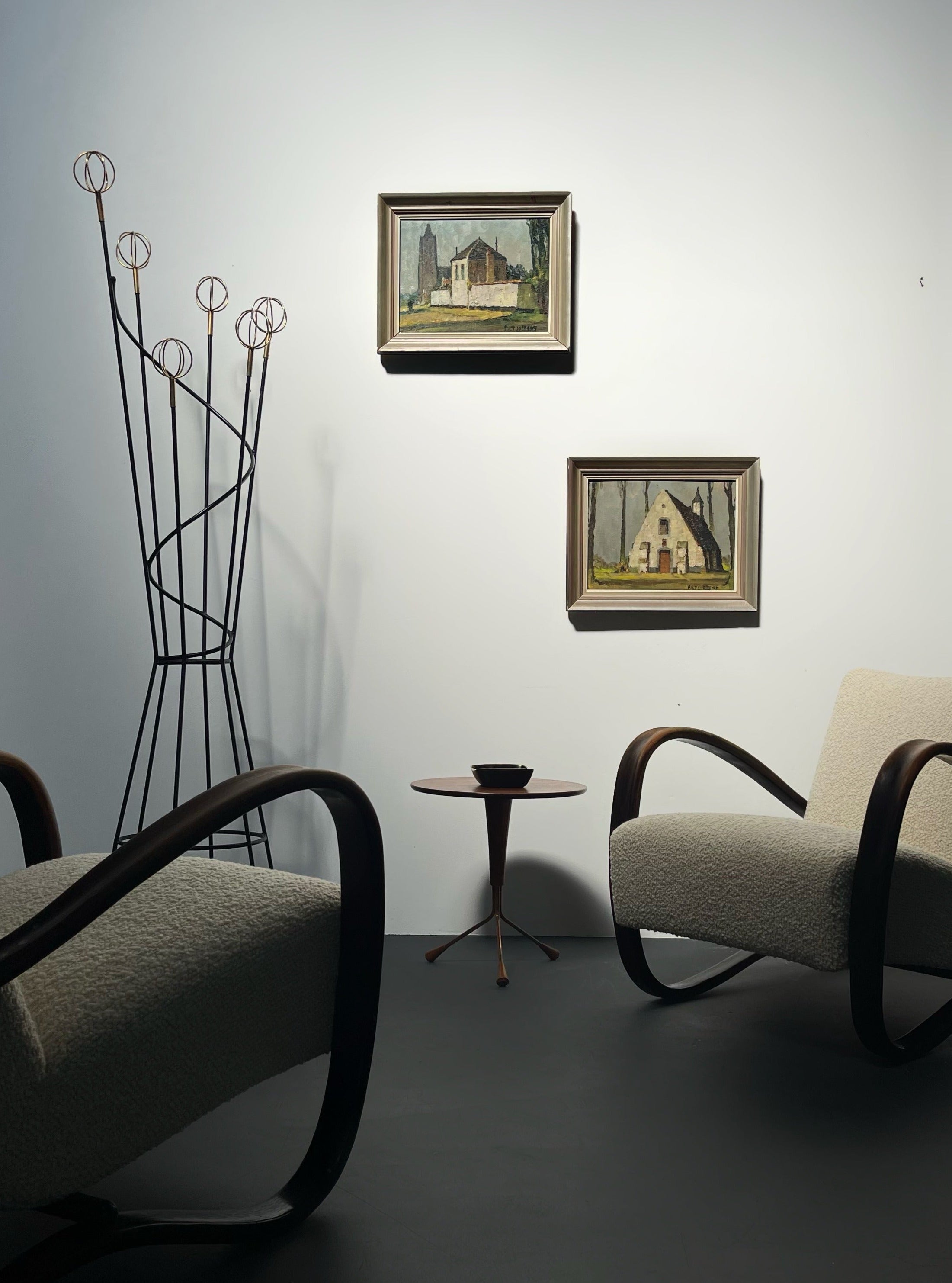 H269 lounge chair by Jindřich Halabala