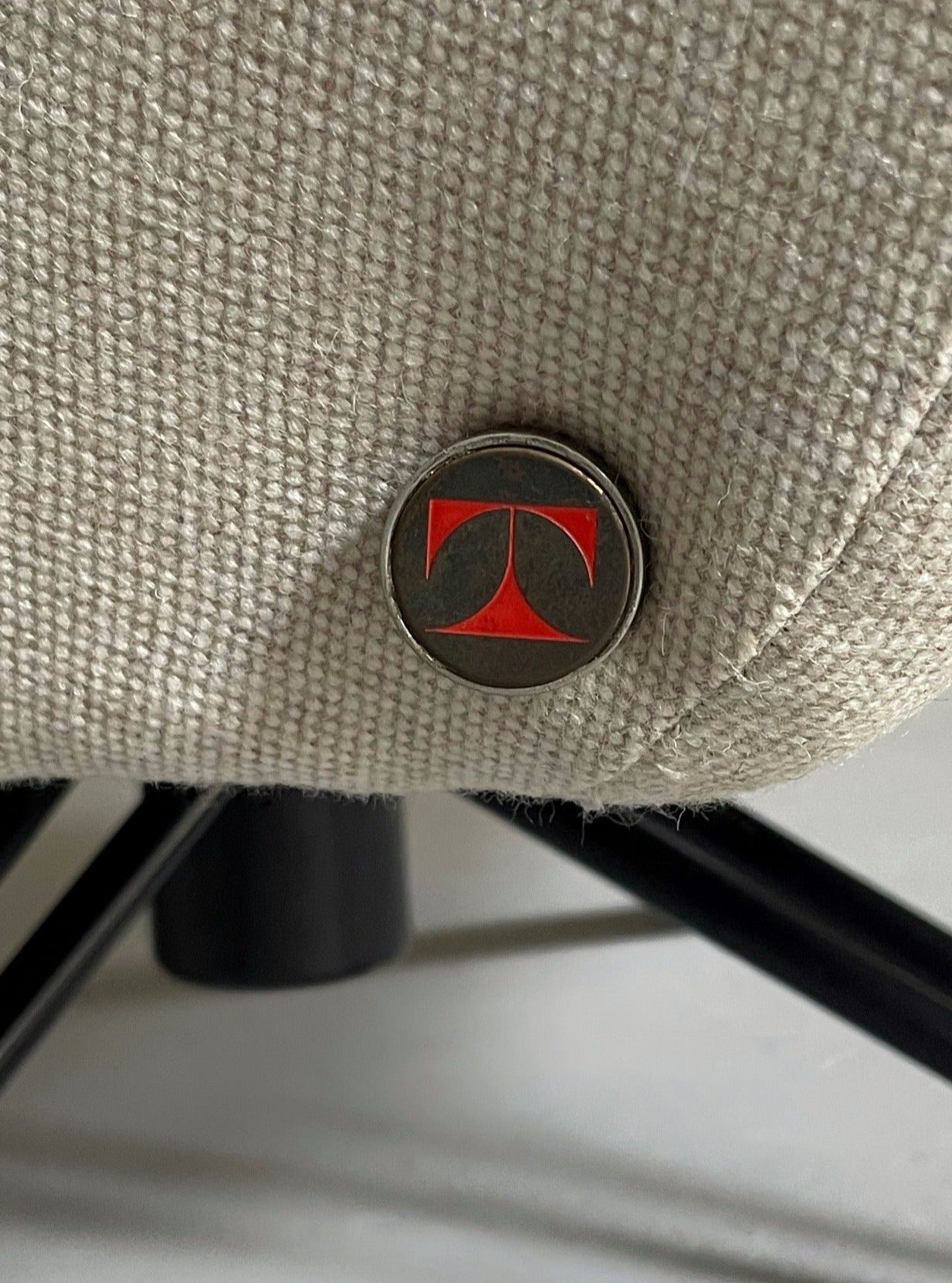 P32 Swivel Chair by Osvaldo Borsani for Tecno