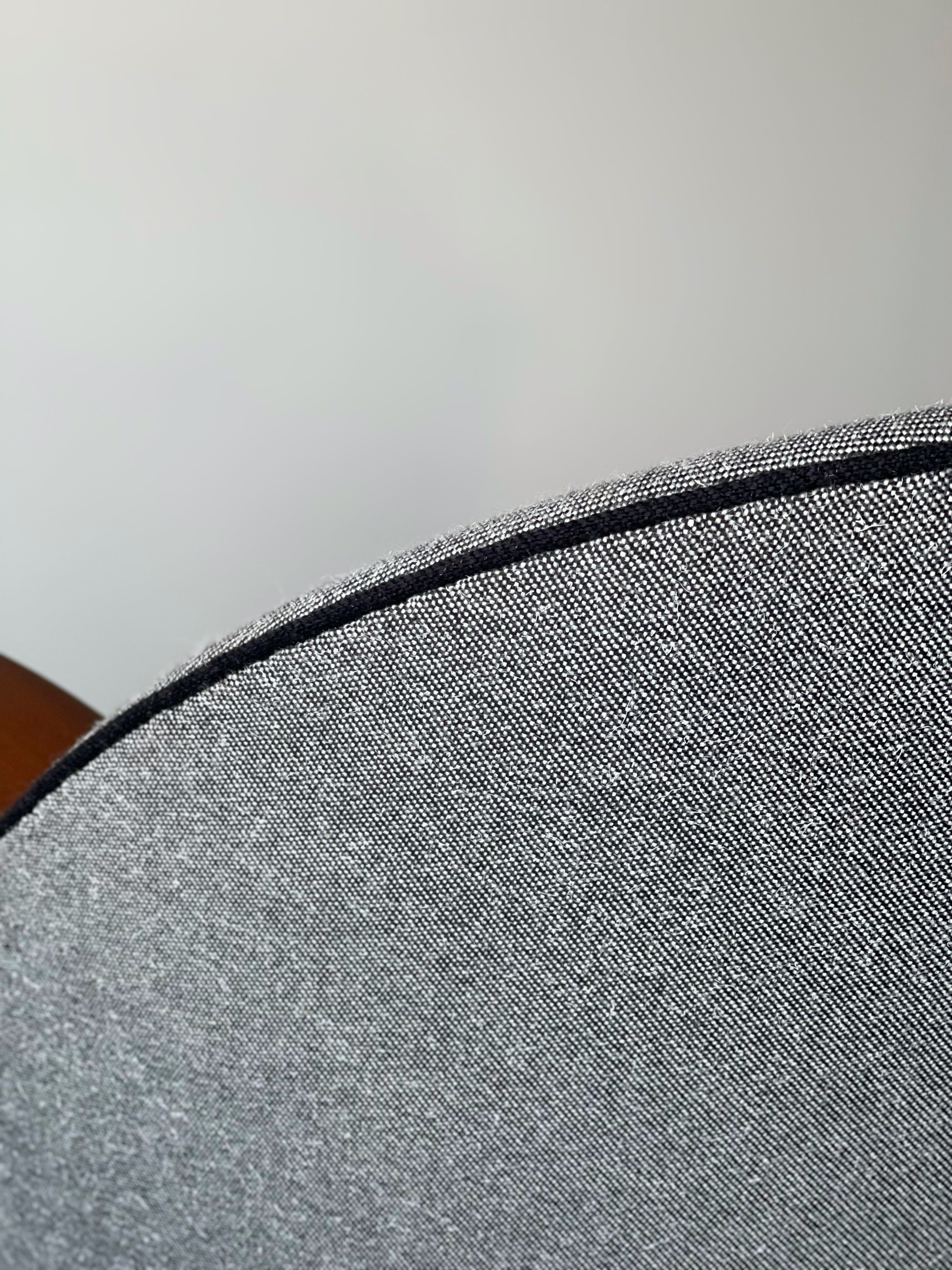 Swedish shell lounge chair
