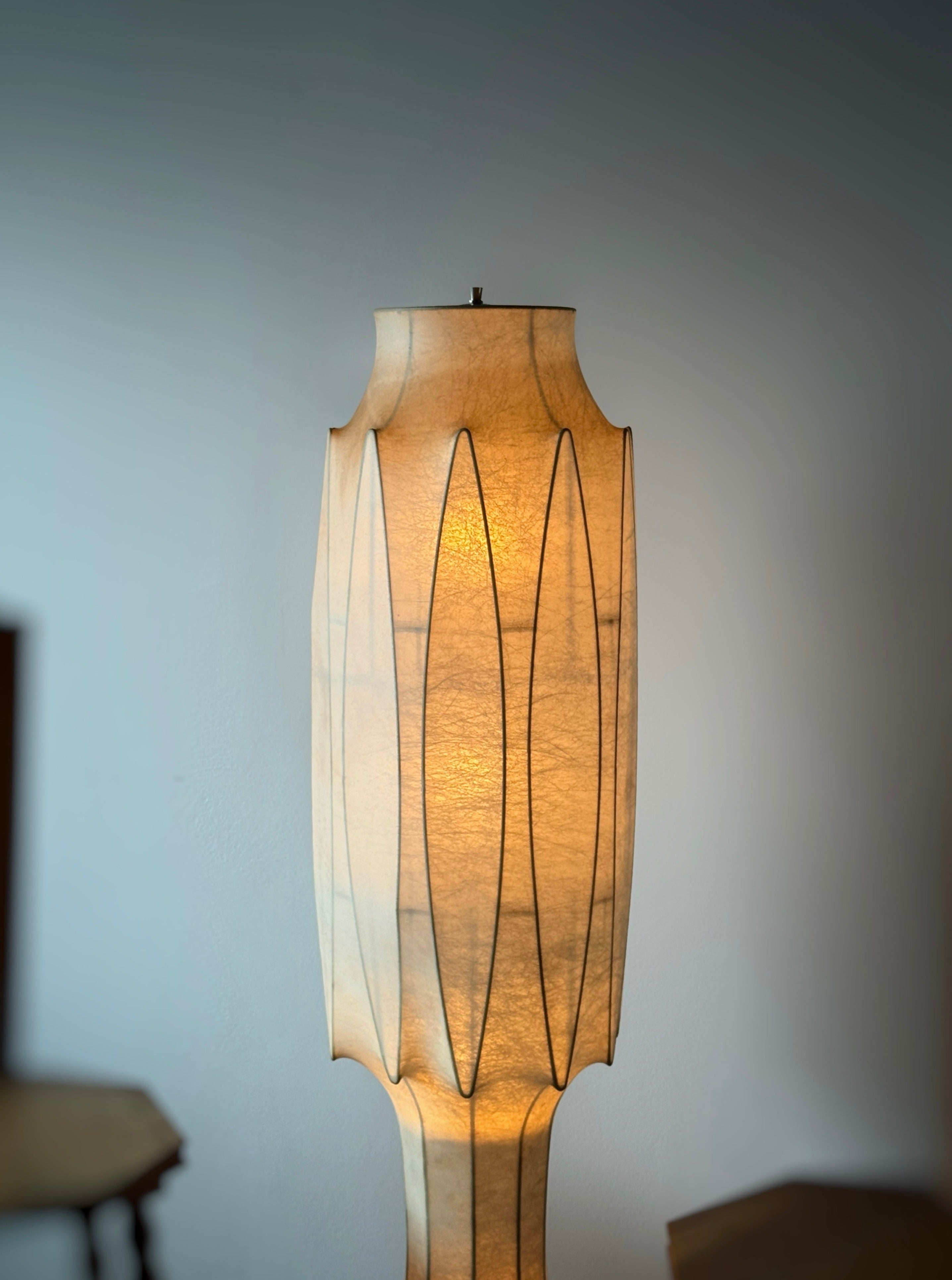 Large Sculptural Cocoon floor lamp for Flos