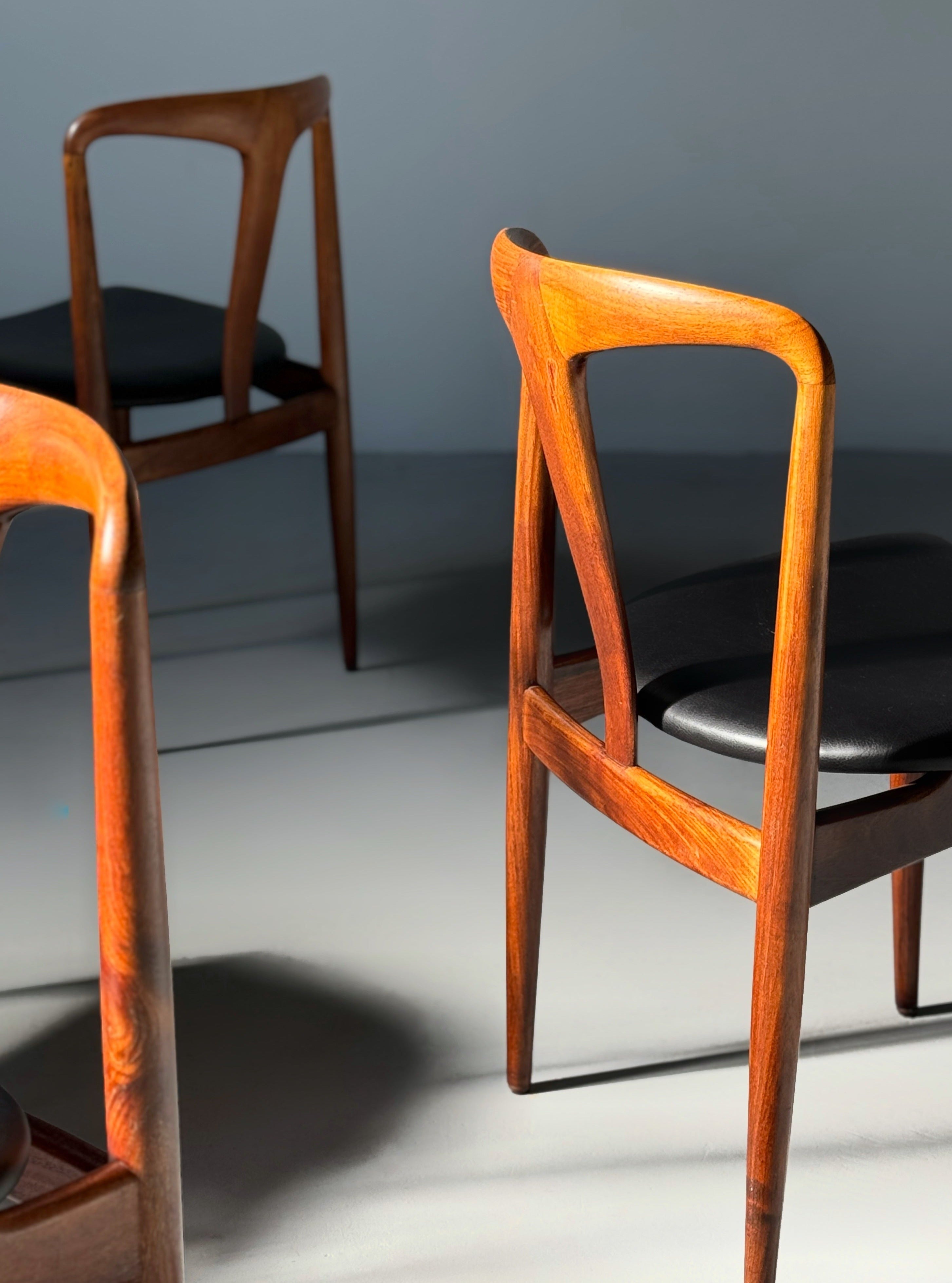 Set of 4 Juliane Chairs in Rosewood Designed By Johannes Andersen