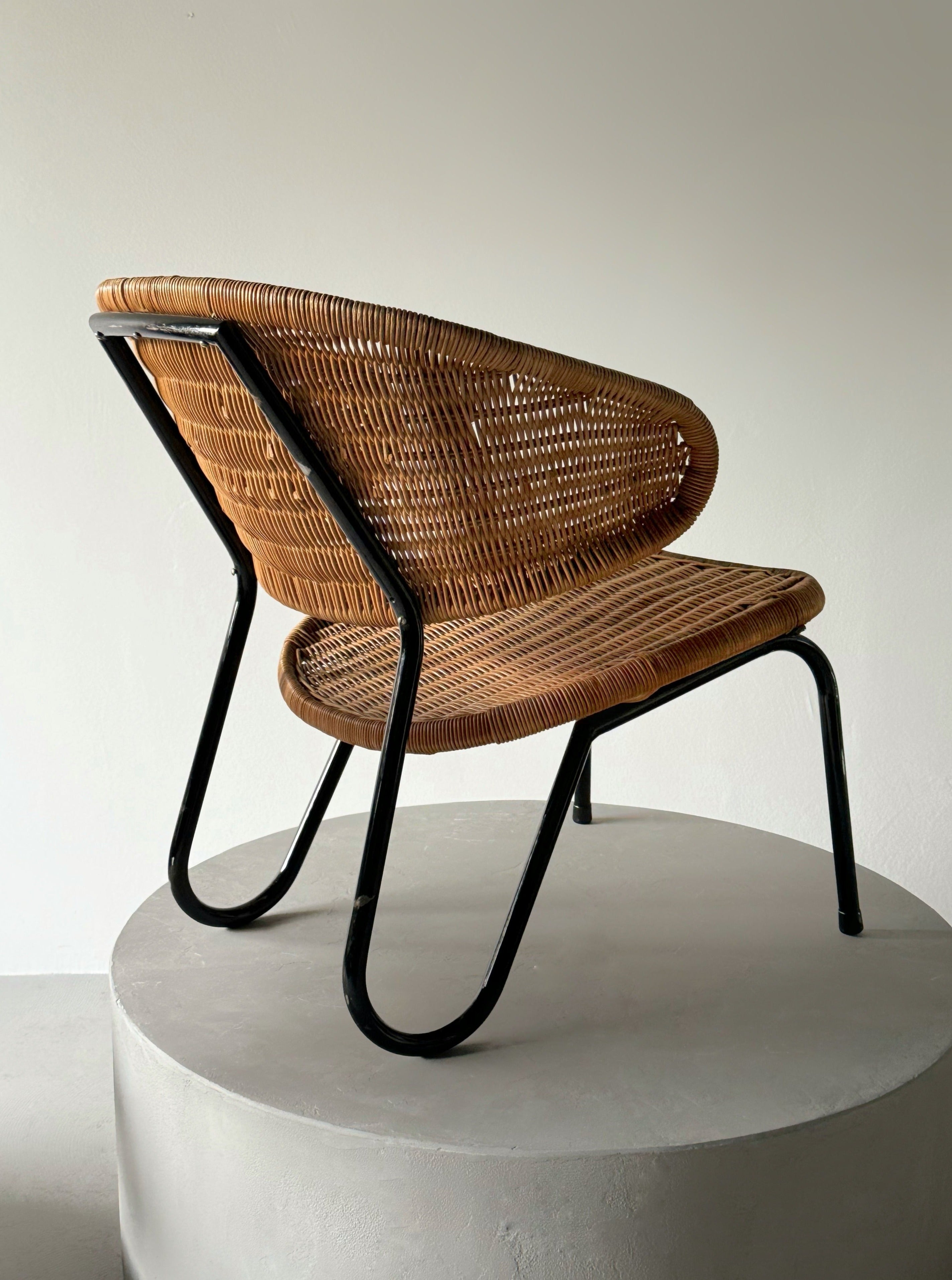 Set of 2 Easy Chair in Rattan by Dirk Van Slighted
