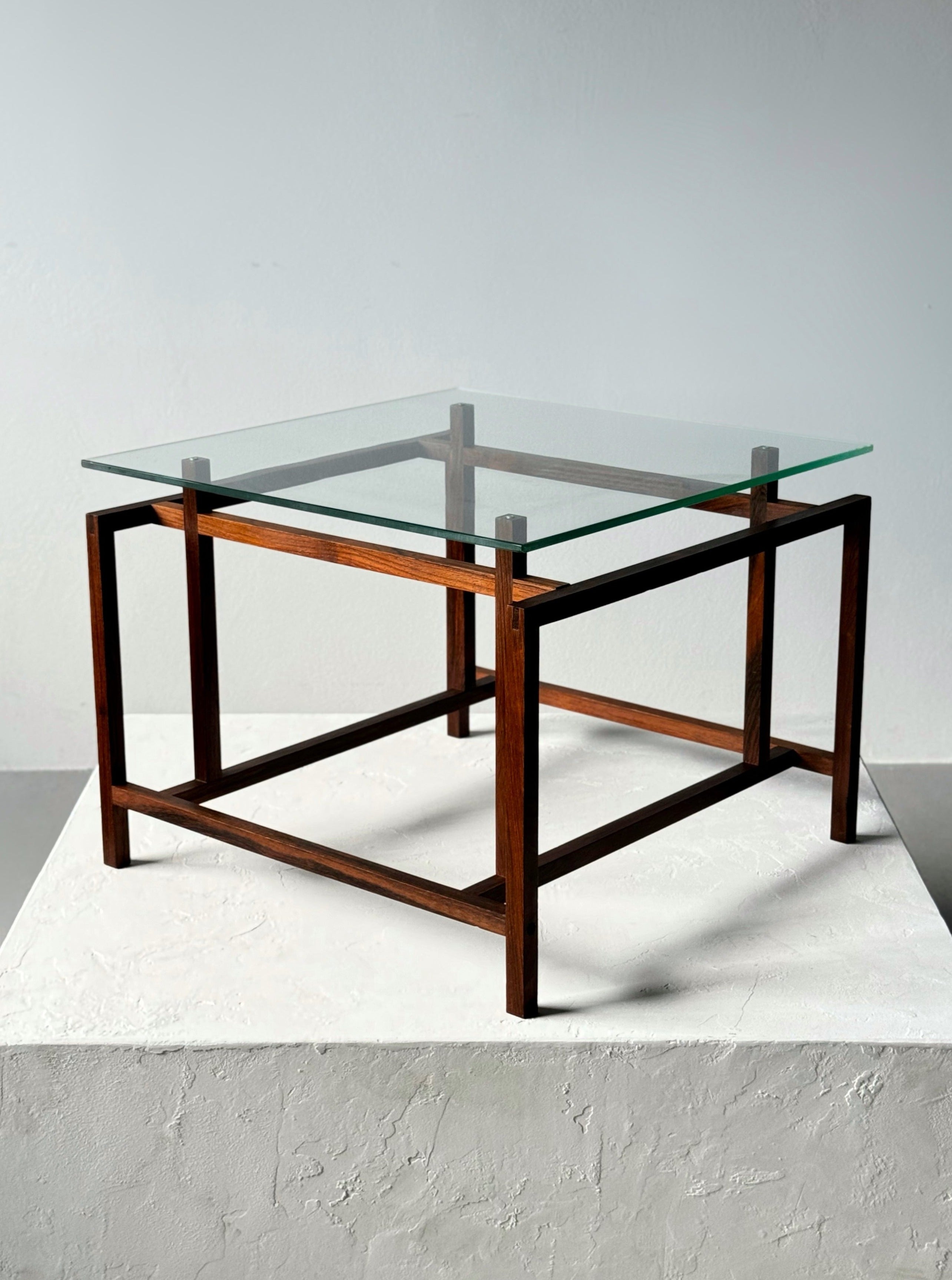 Side table in rosewood by Henning Nørgaard