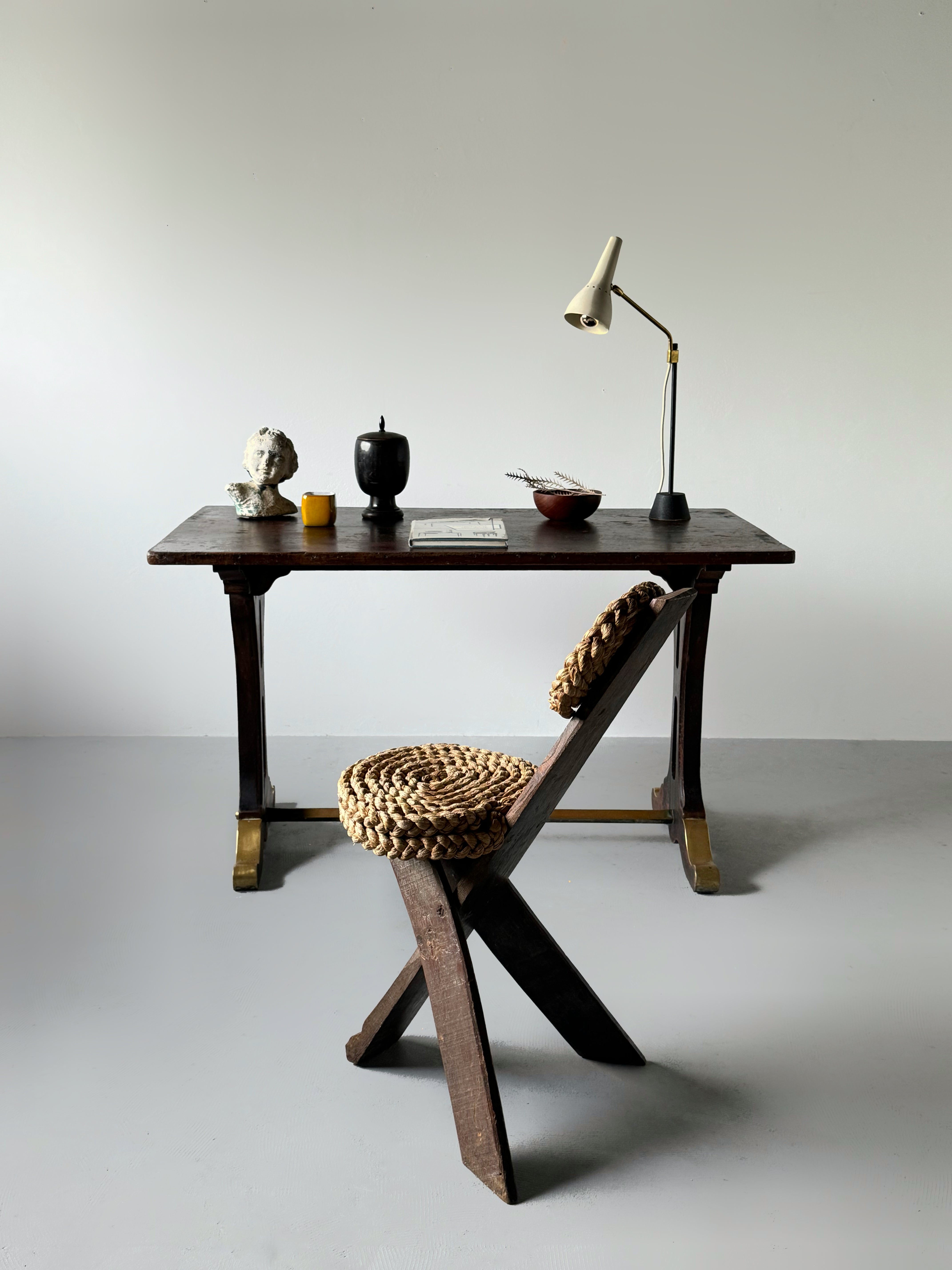 Italian Brass Table Lamp With Light Beige Ripple Finish
