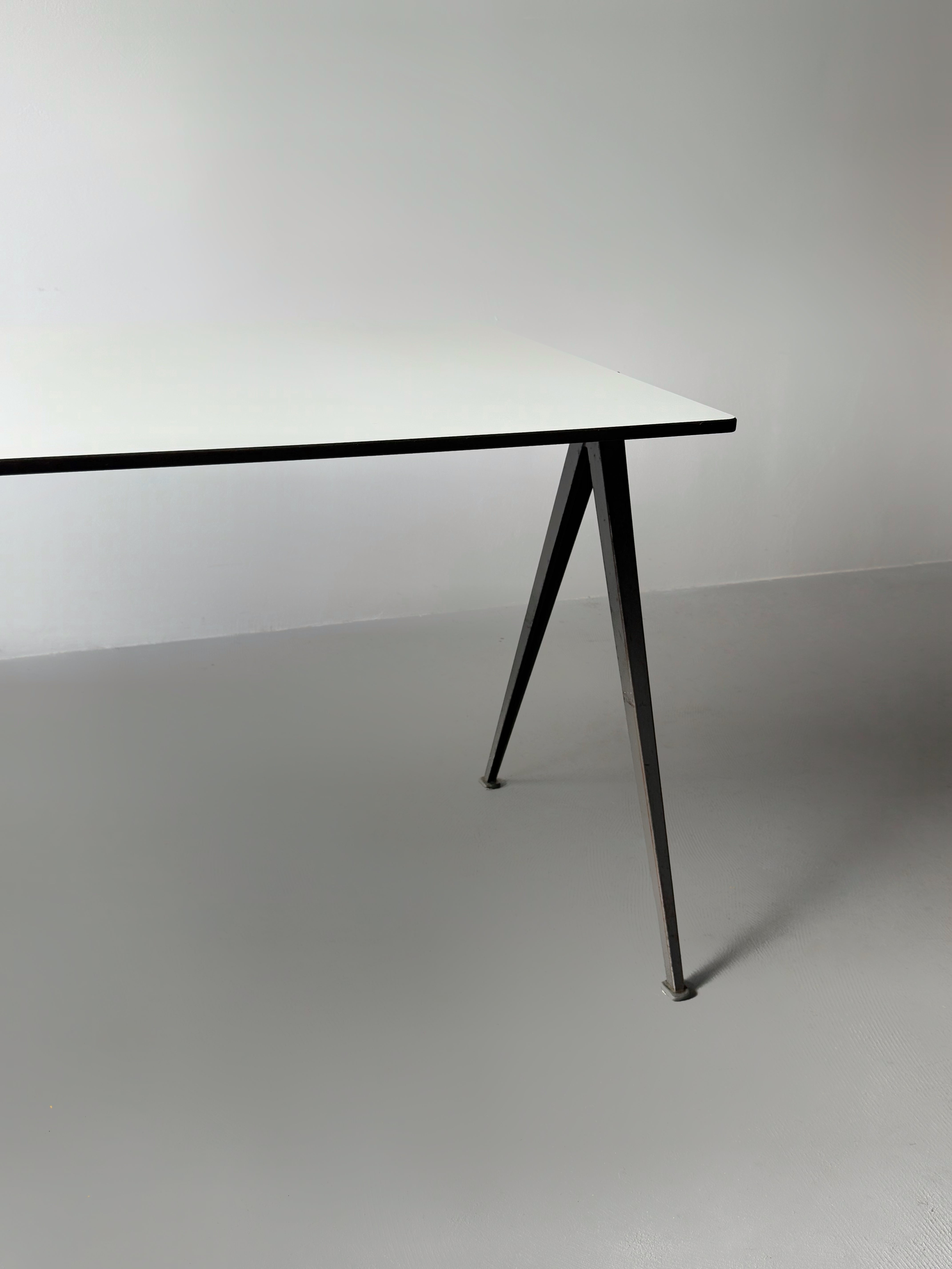 Pyramid Table by Wim Rietveld for Ahrend de Cirkel