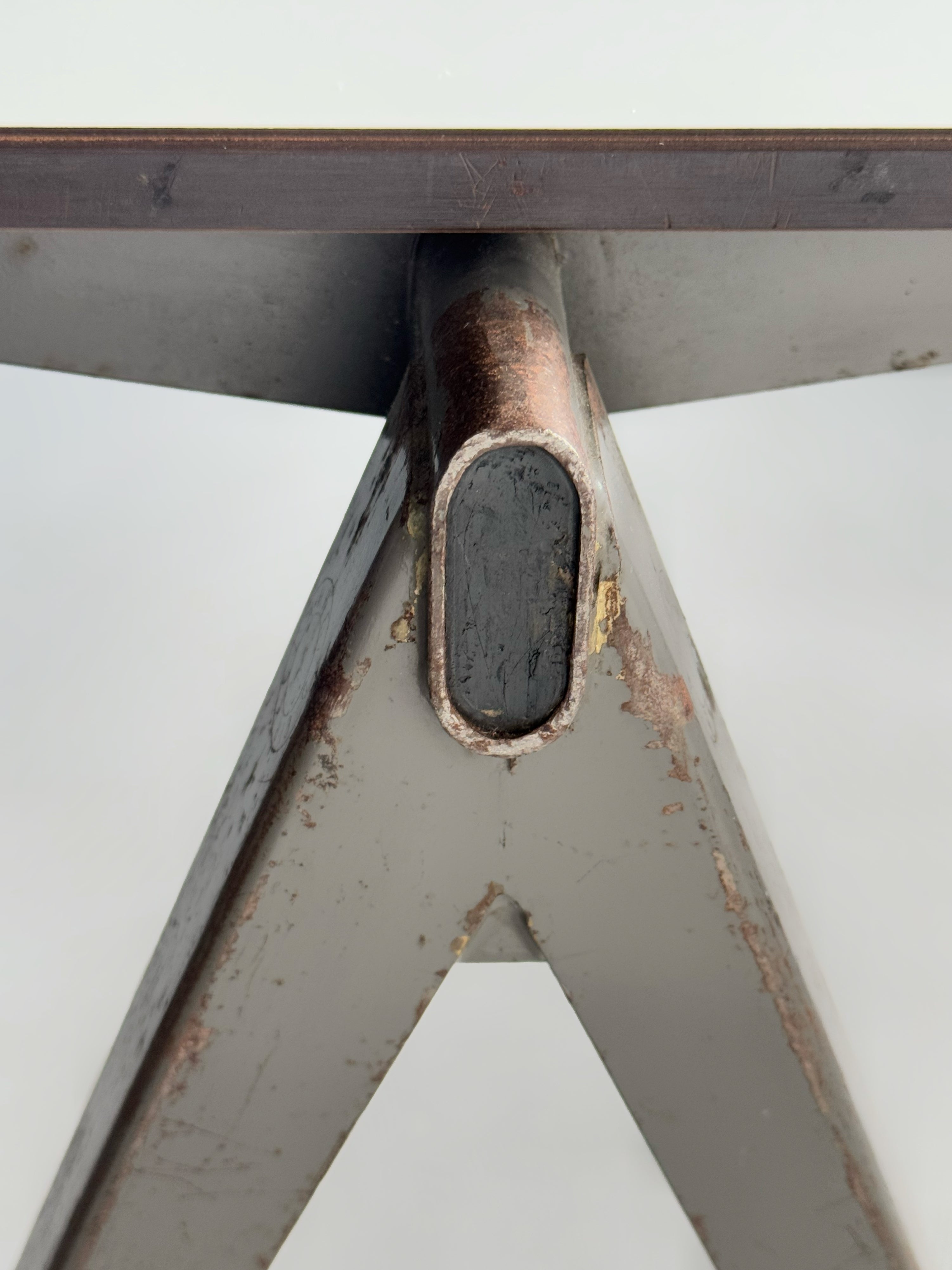 Pyramid Table by Wim Rietveld for Ahrend de Cirkel