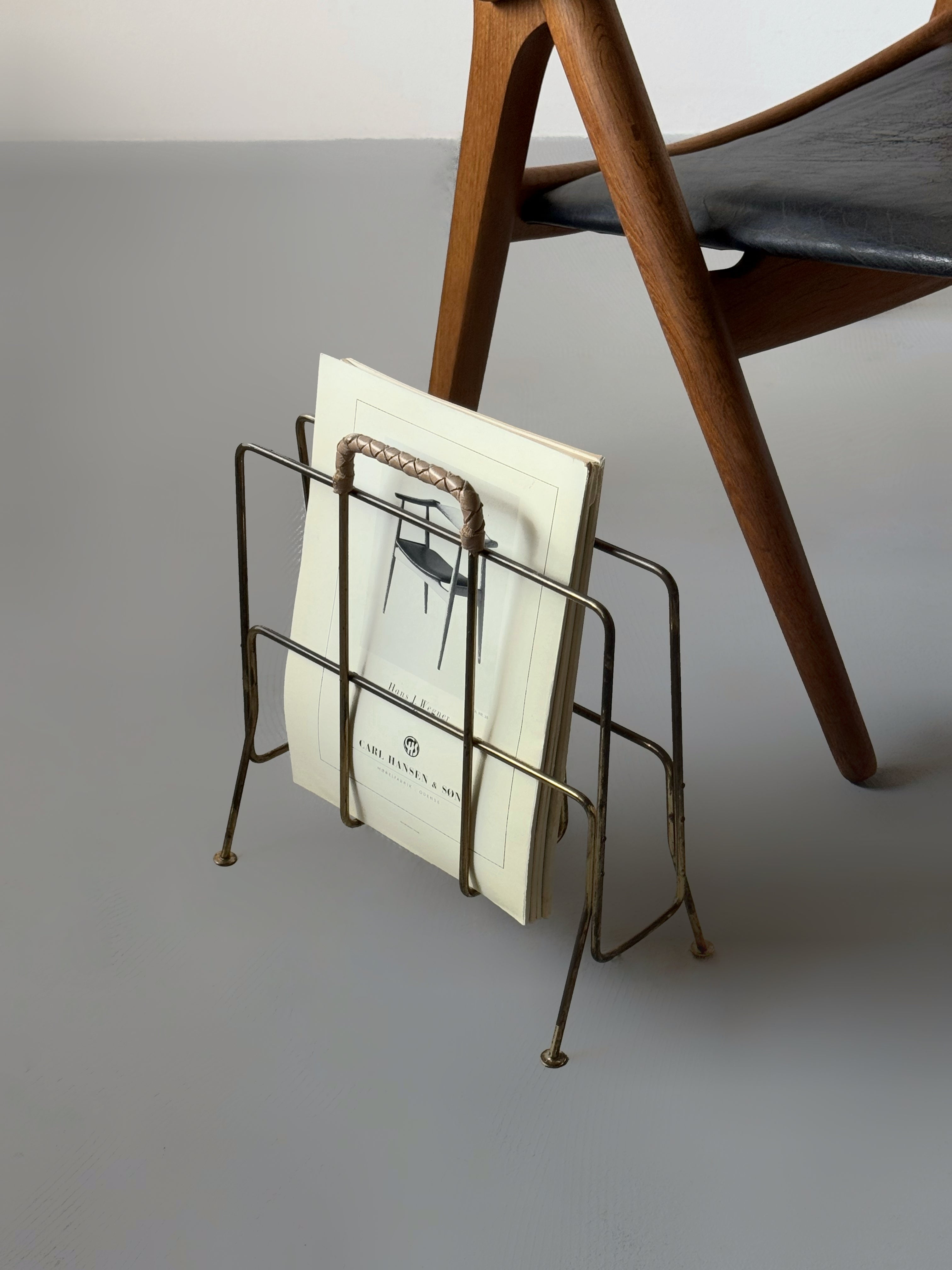 Vintage Brass Magazine Rack with Leather Handle by illumsbohus 1960s