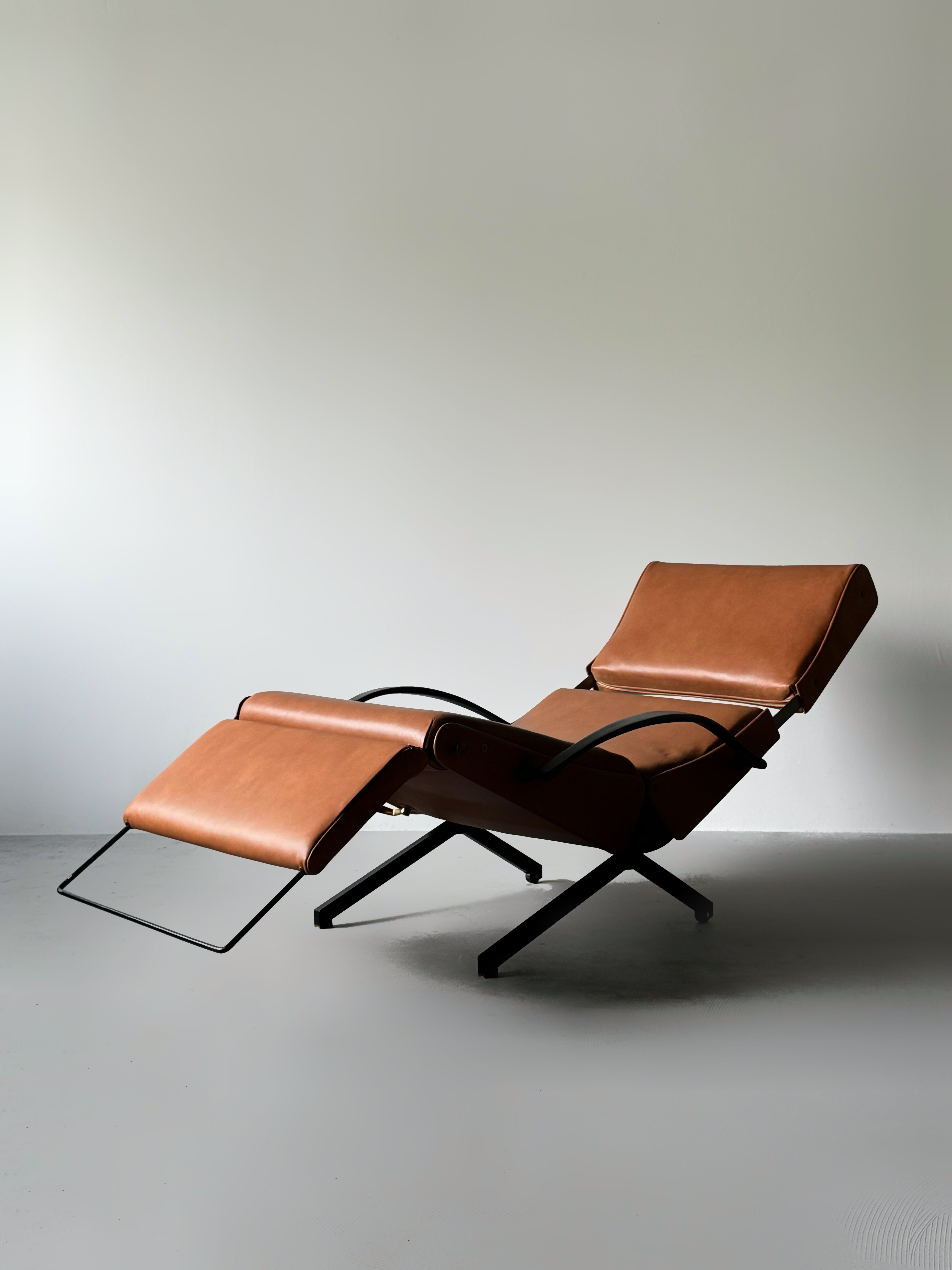 P40 Lounge Chair by Osvaldo Borsani for Tecno