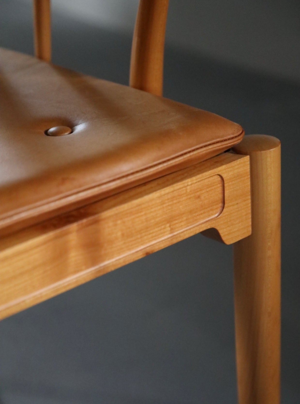 Model 4283 China chair by Hans J. Wegner