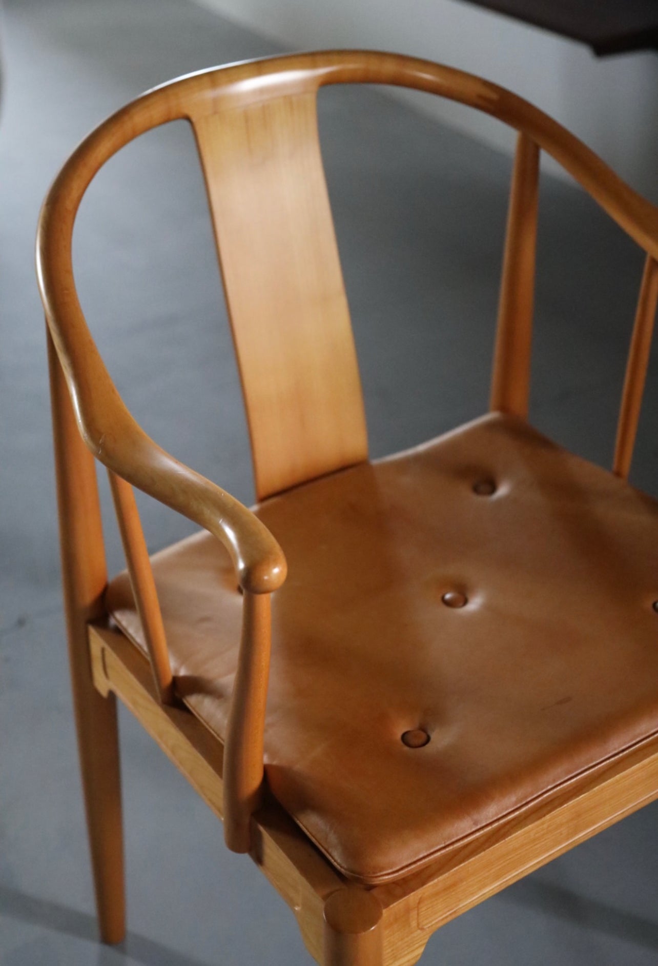 Model 4283 China chair by Hans J. Wegner