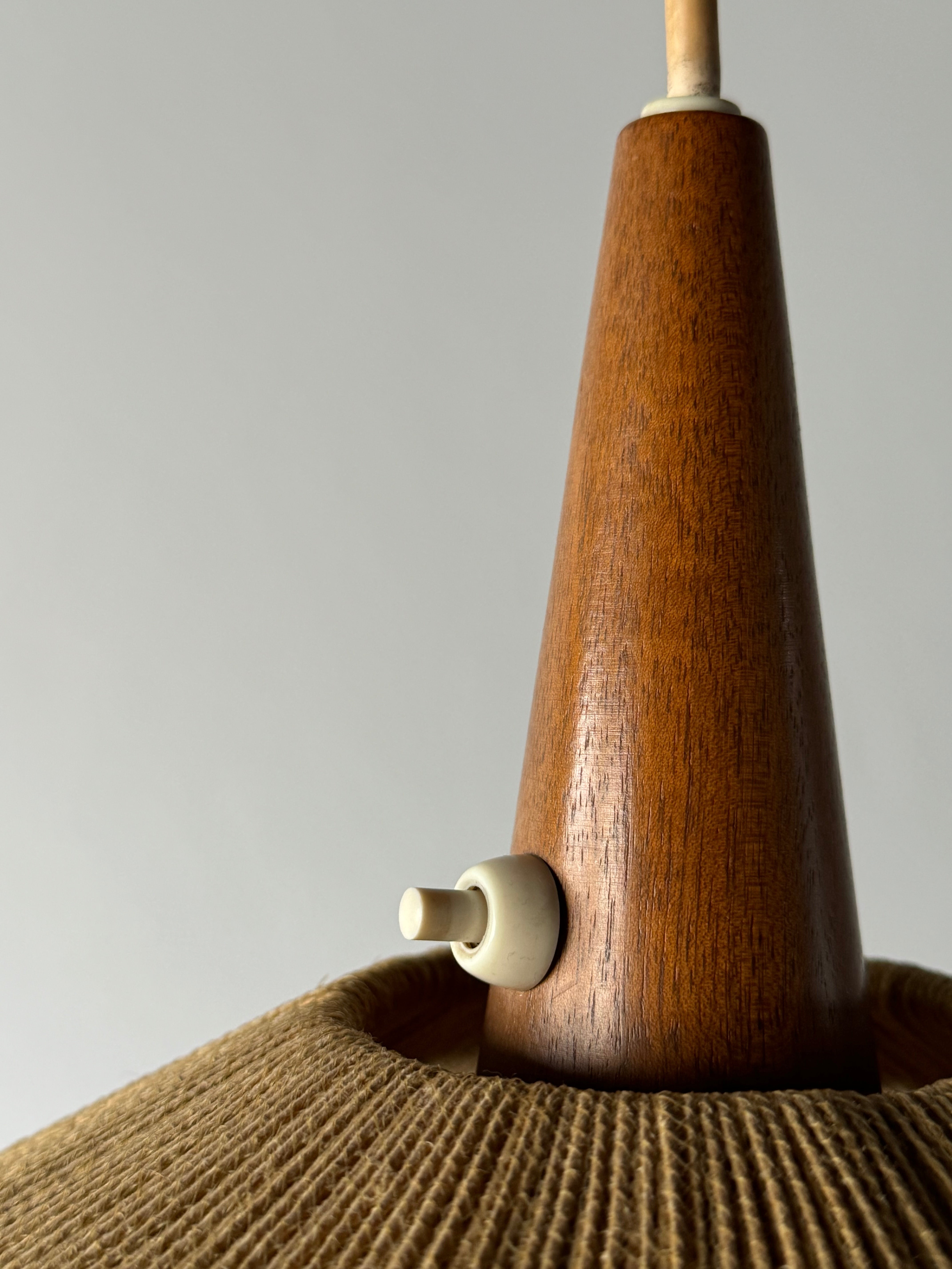 Floor lamp with cord shade manufactured by Temde Leuchten
