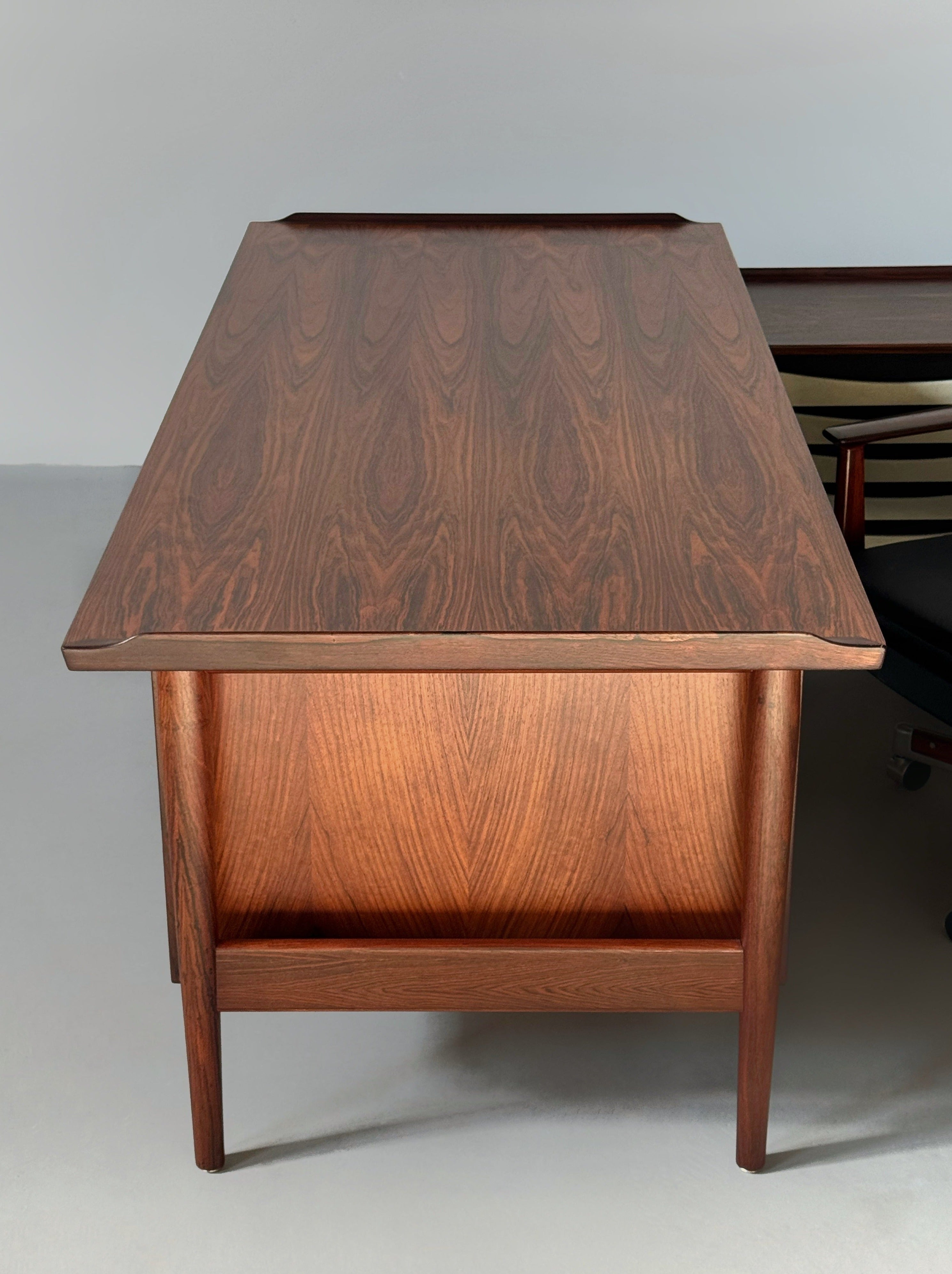 Model 209 Desk & Chair by Arne Vodder for Sibast Møbler