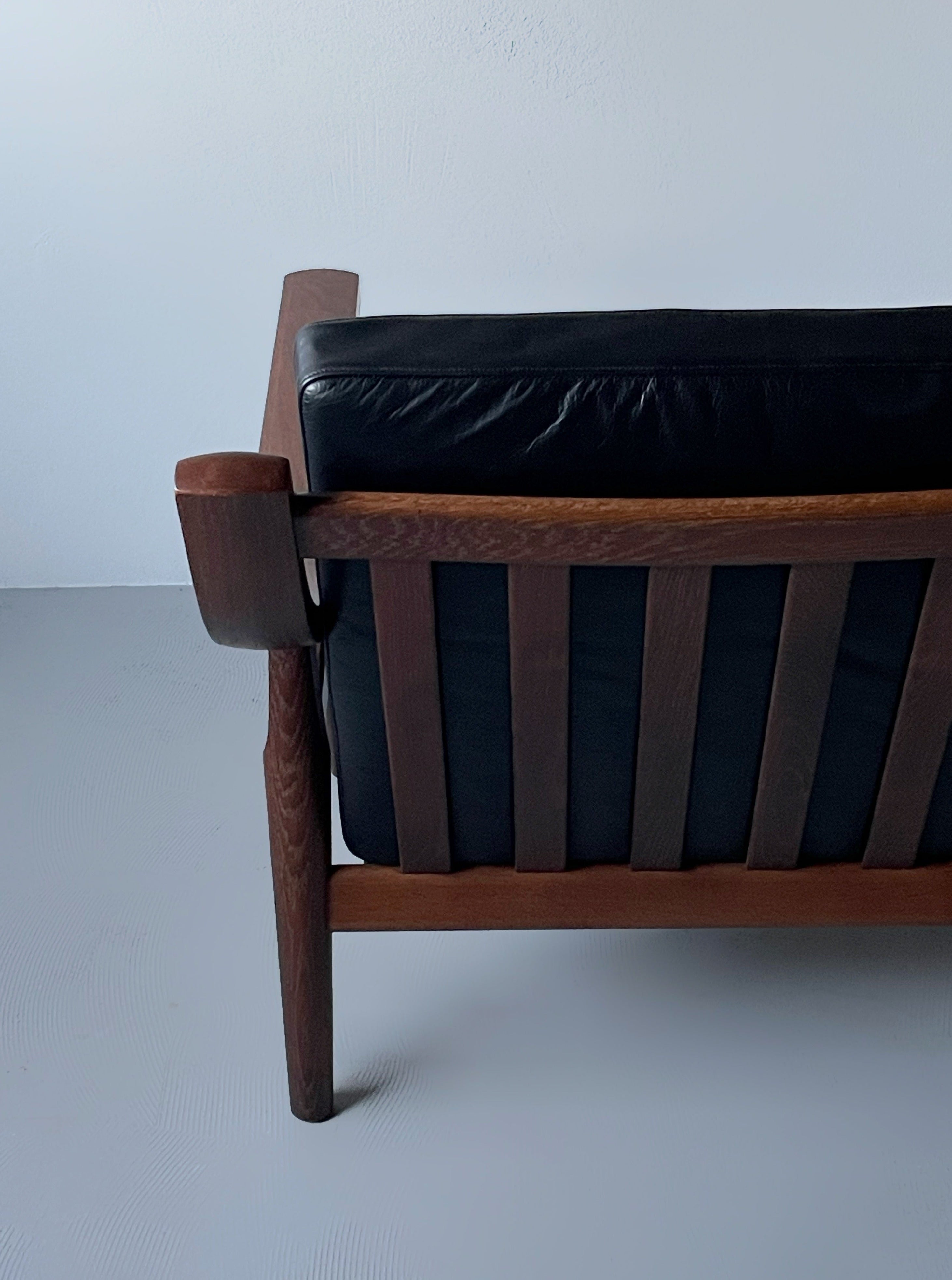 GE530 in dark stained oak by Hans J. Wegner